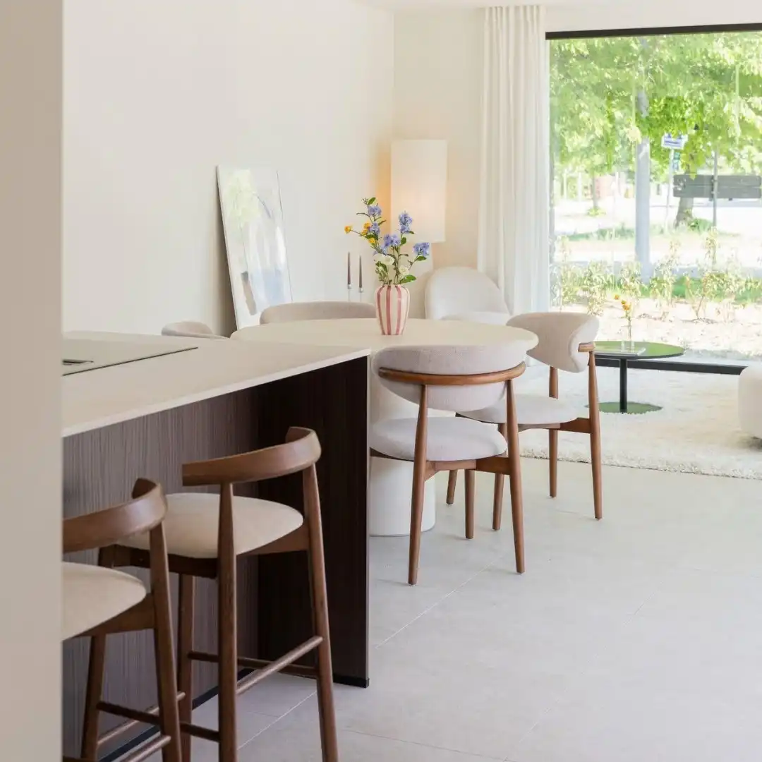 Gelijkvloers/hoek appartement TE KOOP  in 'residentie Daniël & Zozima'. foto 11