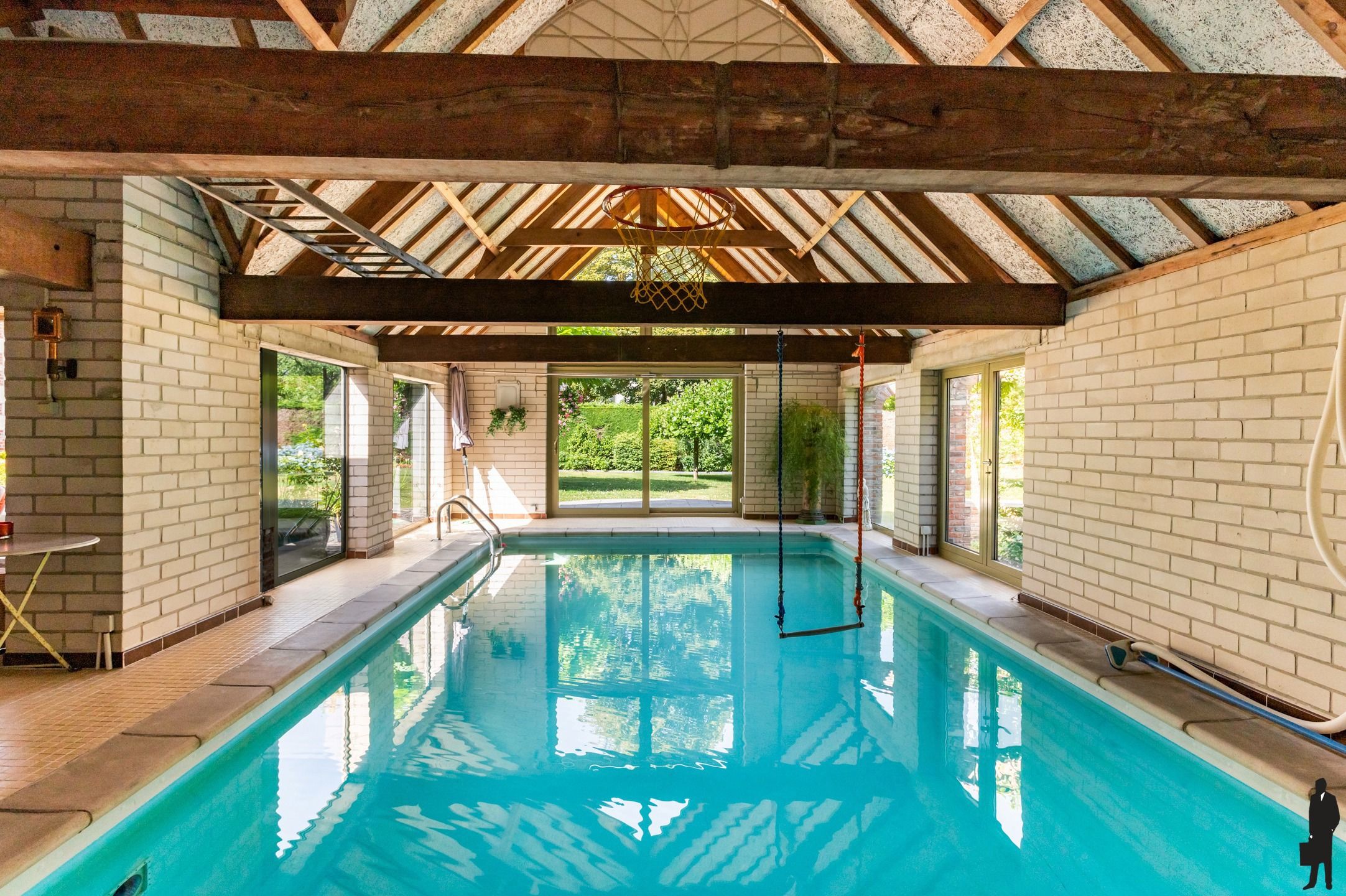 Exclusieve villa met conciërgewoning op 4.102m² foto 19