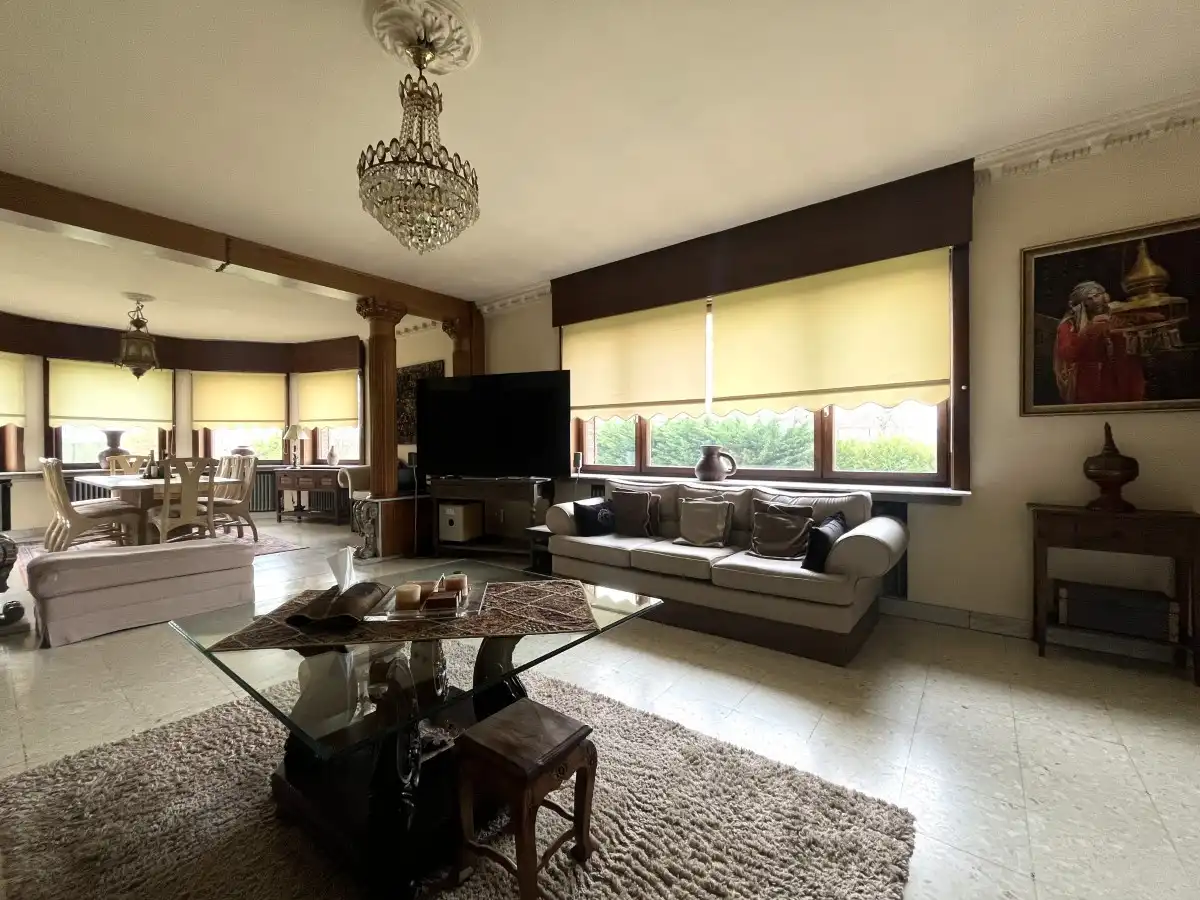 Roeselare – Unieke karakterwoning met ruime tuin foto 6