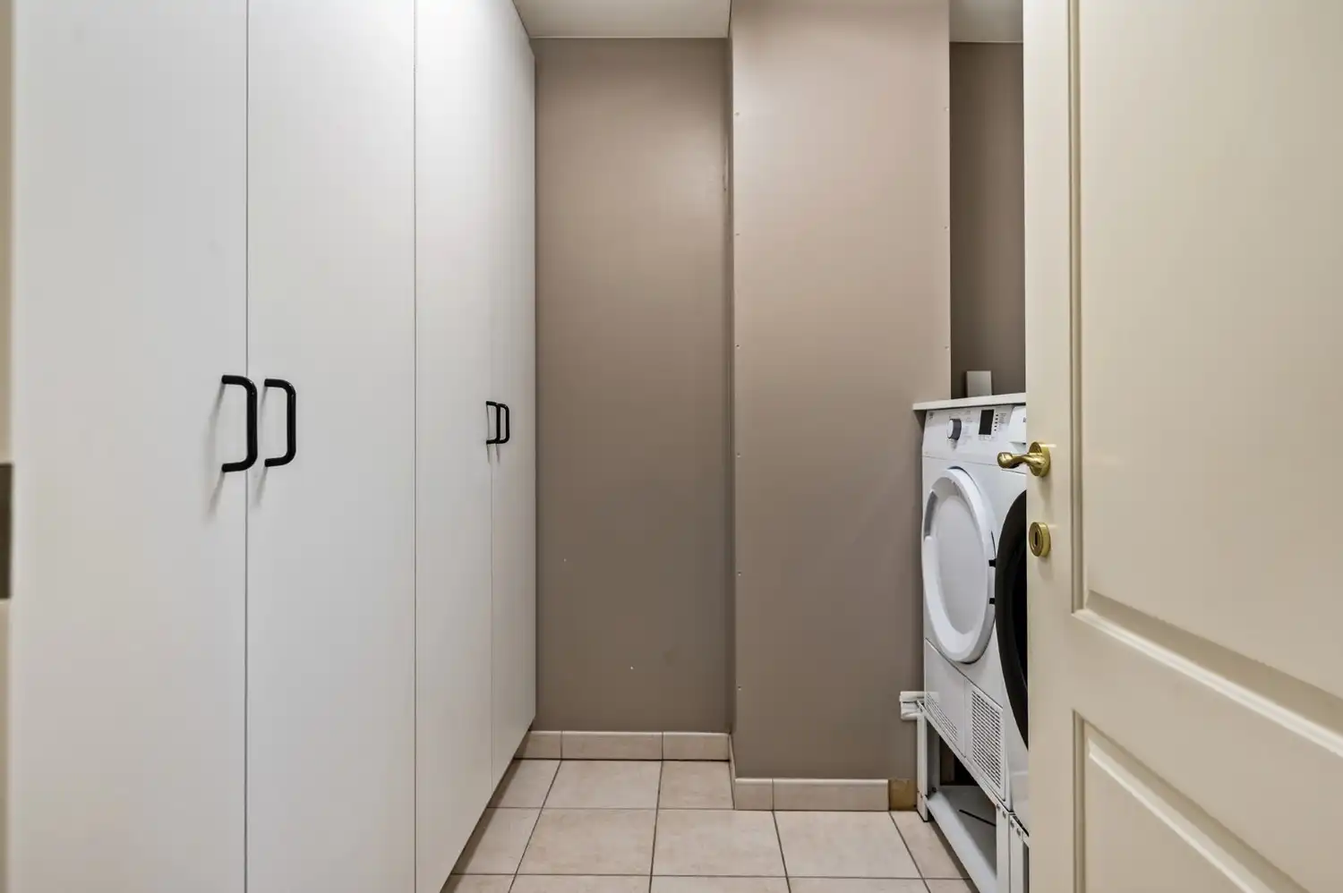 GELIJKLVOERS APP. MET 2 SLK EN TUIN! foto 15