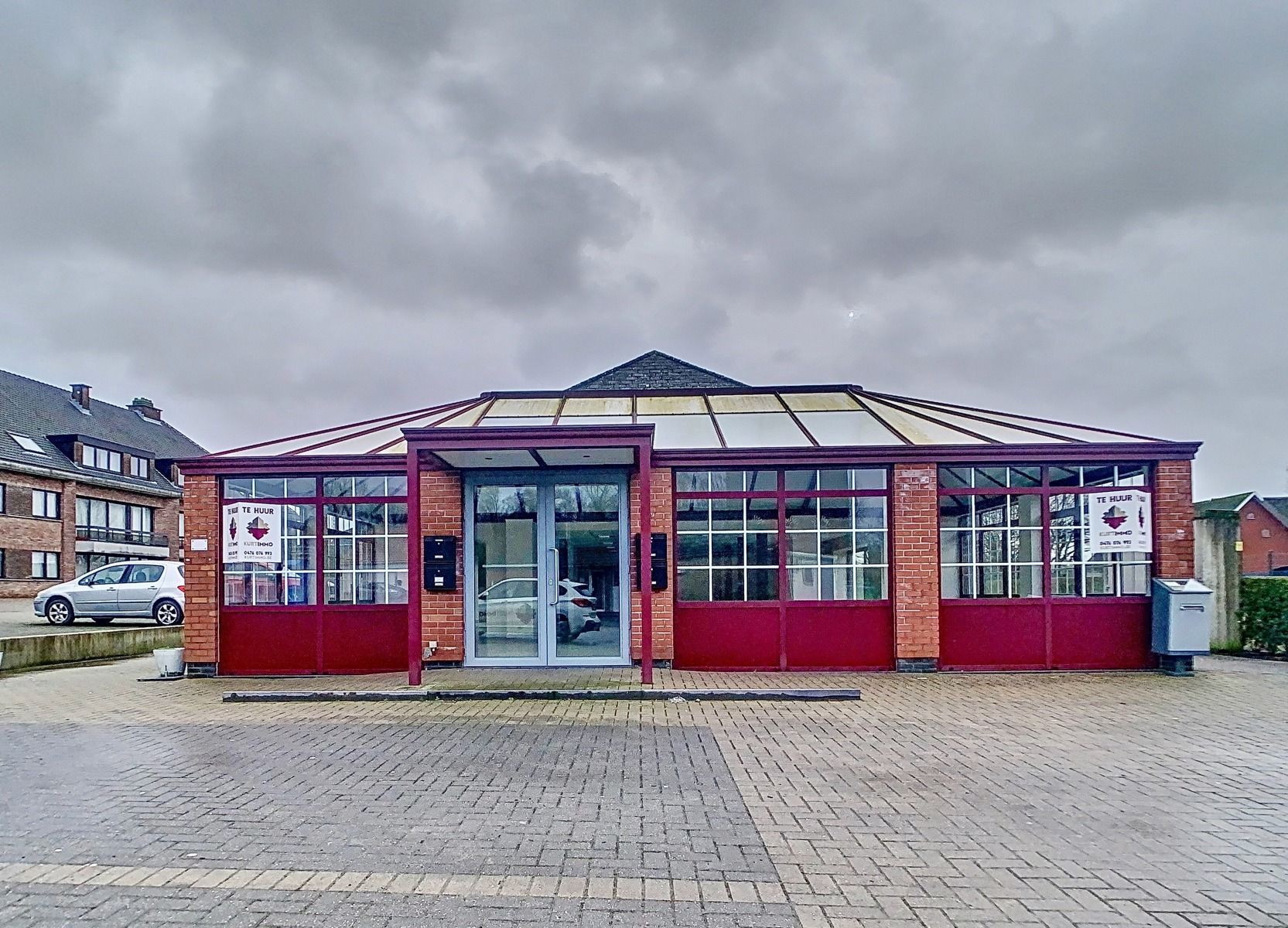 Centraal gelegen, polyvalente handelsruimte! foto 7