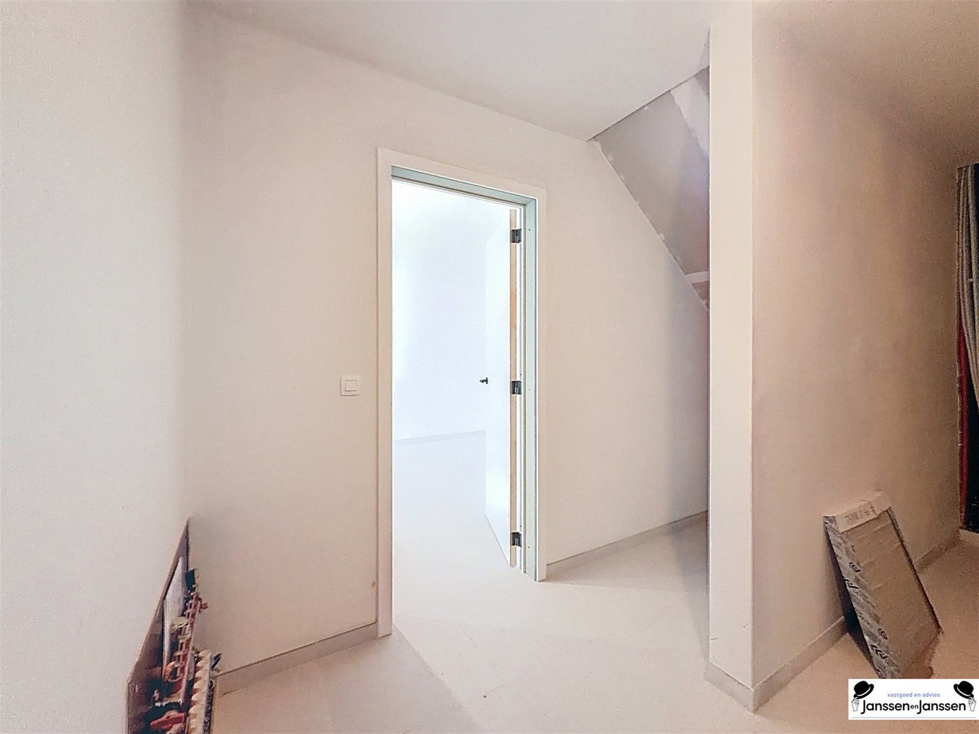 Instapklare, energiezuinige halfopen woning met moderne luxe op toplocatie in Geel foto 31