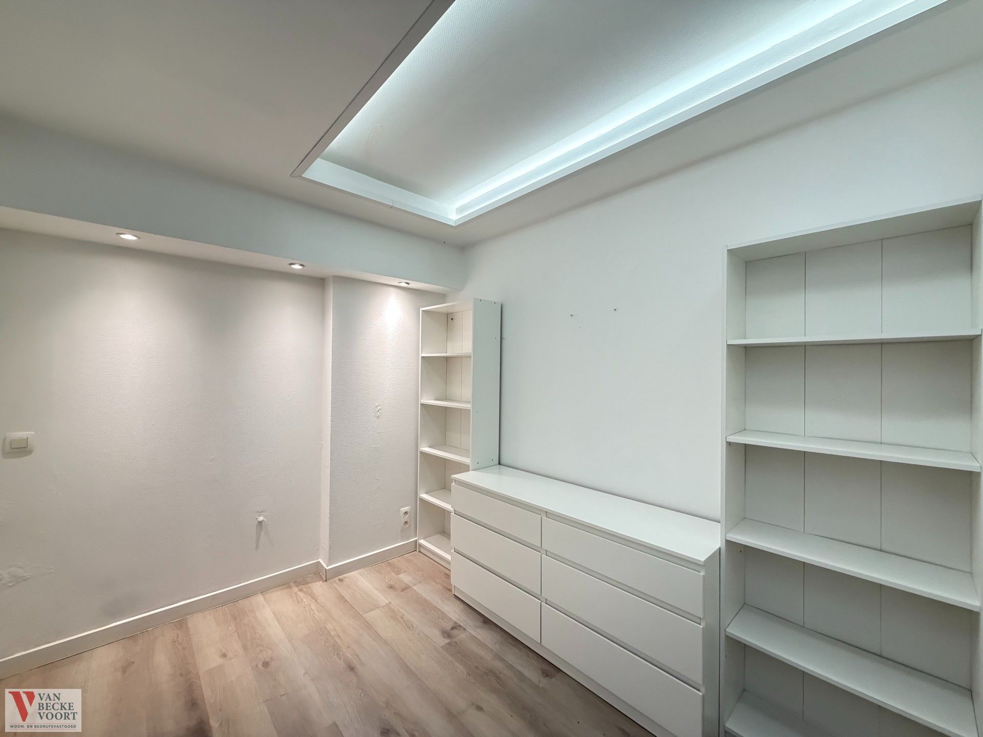 Handelsgelijkvloers 36m² foto 5