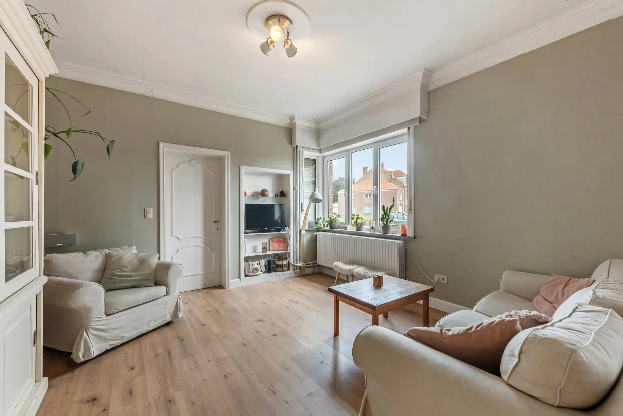 Veelzijdige woning met grote garage te Vlijtingen foto 8