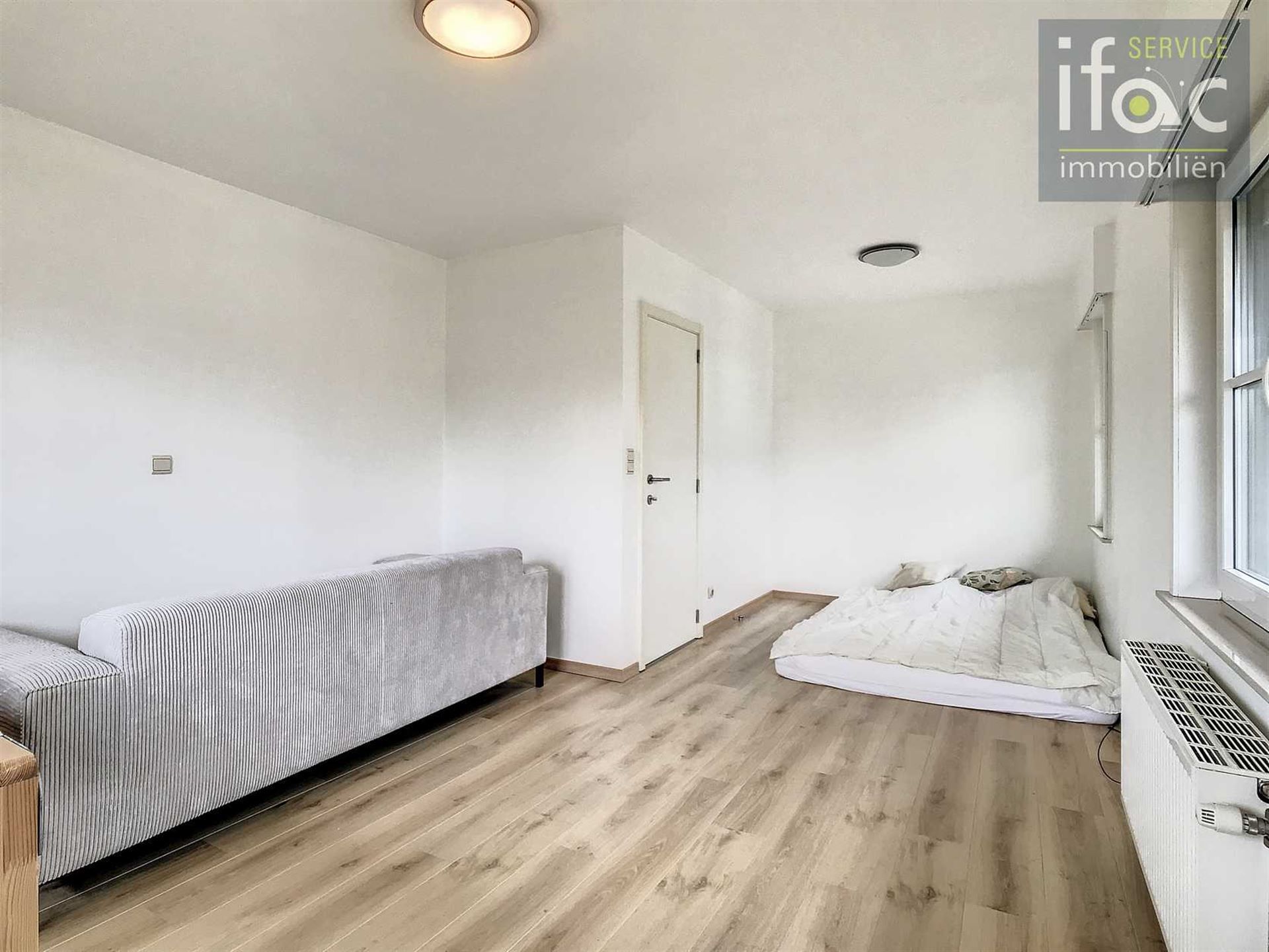 Geweldig gelegen Villa met 5 slaapkamers foto 17