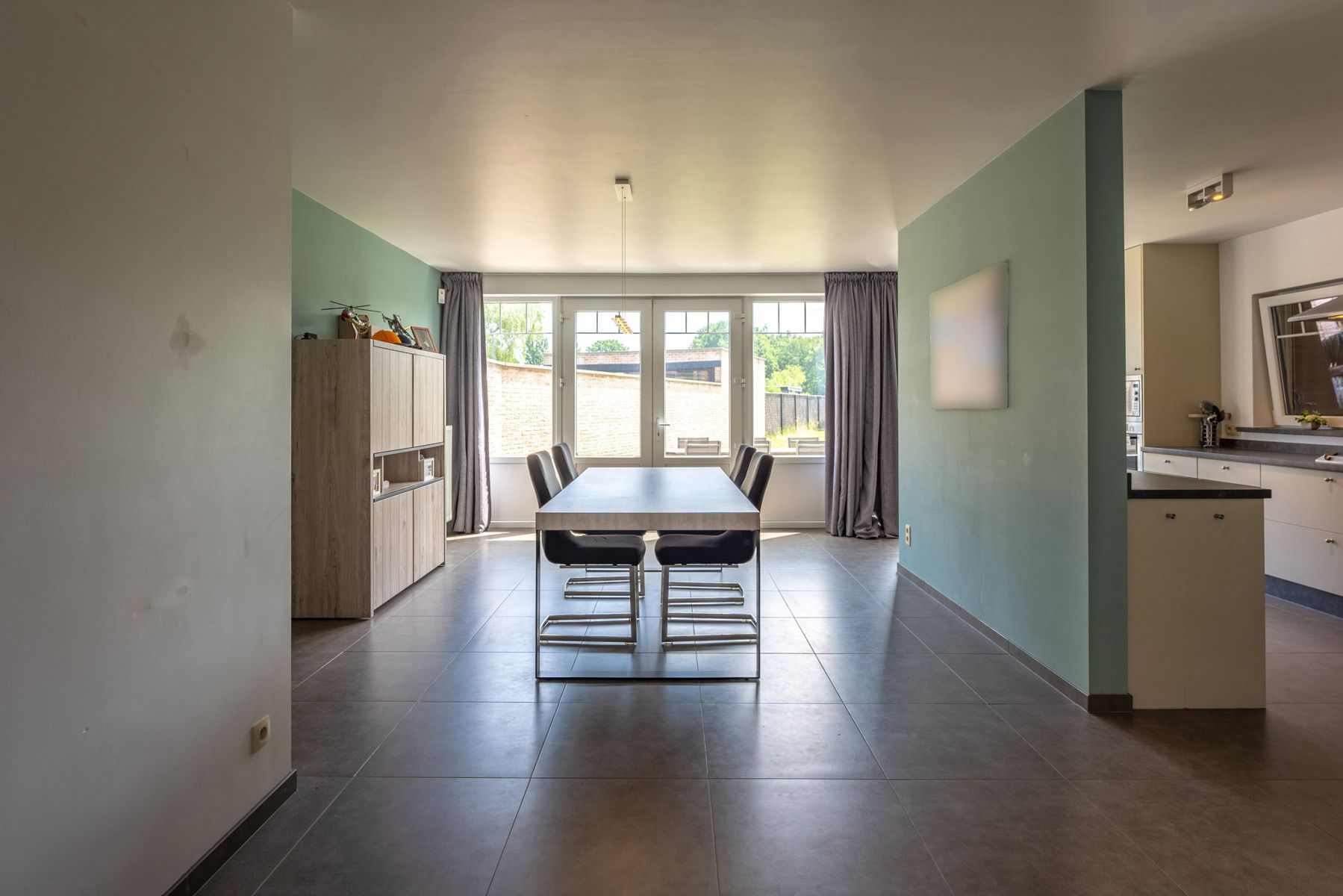 Instapklare woning met 5 slaapkamers te Berendrecht foto 4