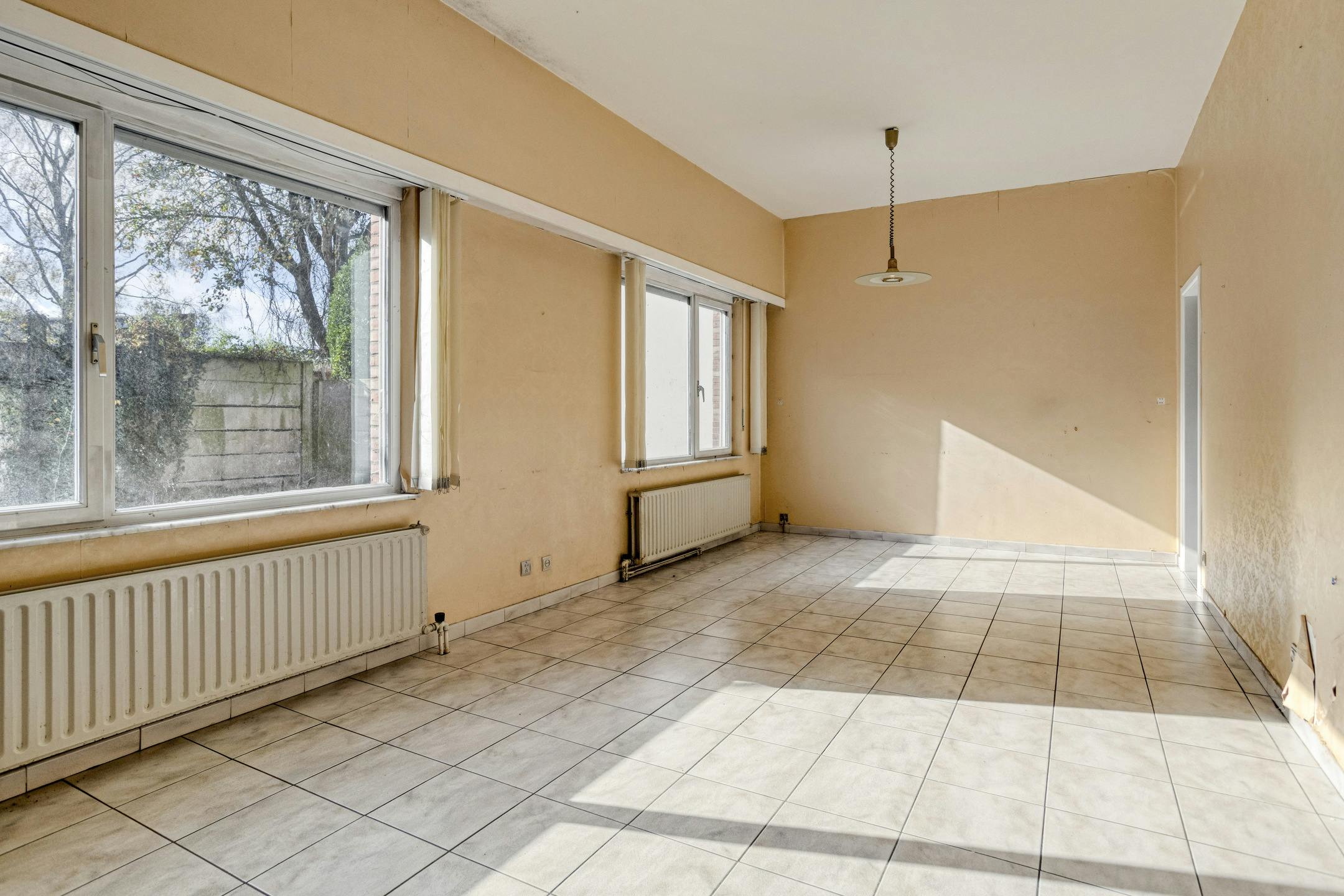 Gelijkvloers appartement met 1 slaapkamer en tuin te koop in Wilrijk foto 6