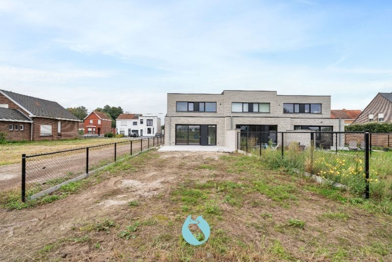 Ontdek deze moderne en ruime nieuwbouwwoning gelegen in het hart van Zelzate. foto 16