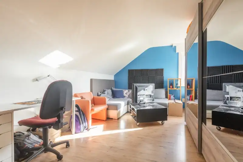 Alleenstaande woning met 4 slaapkamers op een residentiële, groene topligging in Lauwe foto 11