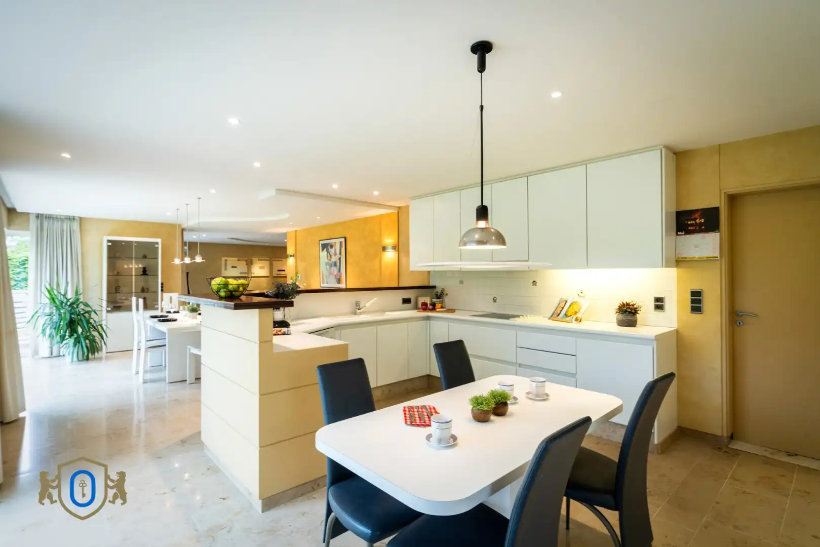 Vrijstaande 4-slpkr woning met tuin & garage foto 14