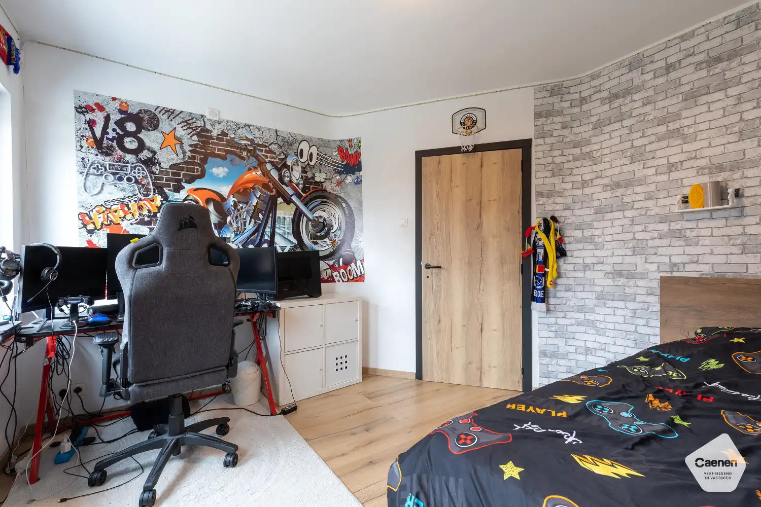 Wonen en werken op één adres – unieke halfopen woning met praktijkruimte. foto 14