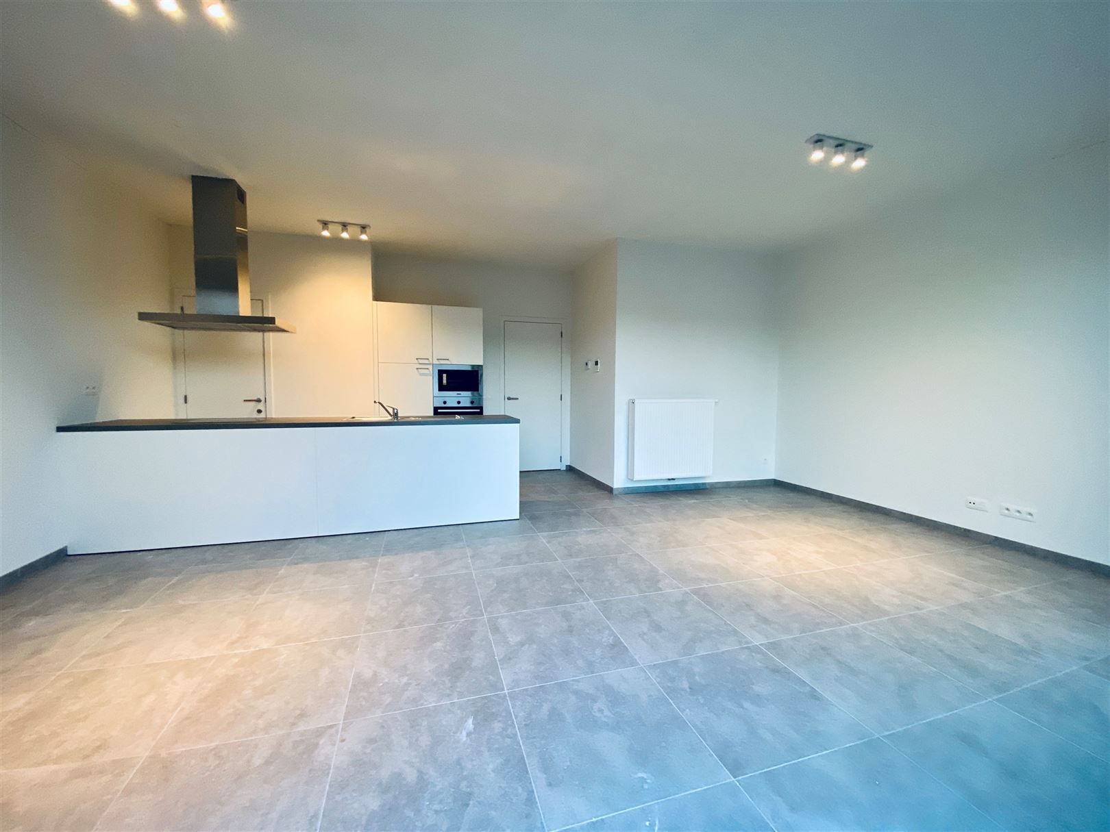 Ruim nieuwbouwappartement in centrum Ingelmunster foto 4