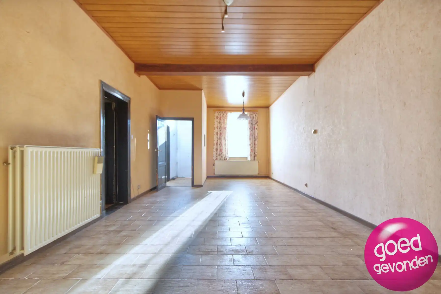 WONING - STALGEBOUW - TERRAS - TUIN - PARKING - TE RENOVEREN foto 9