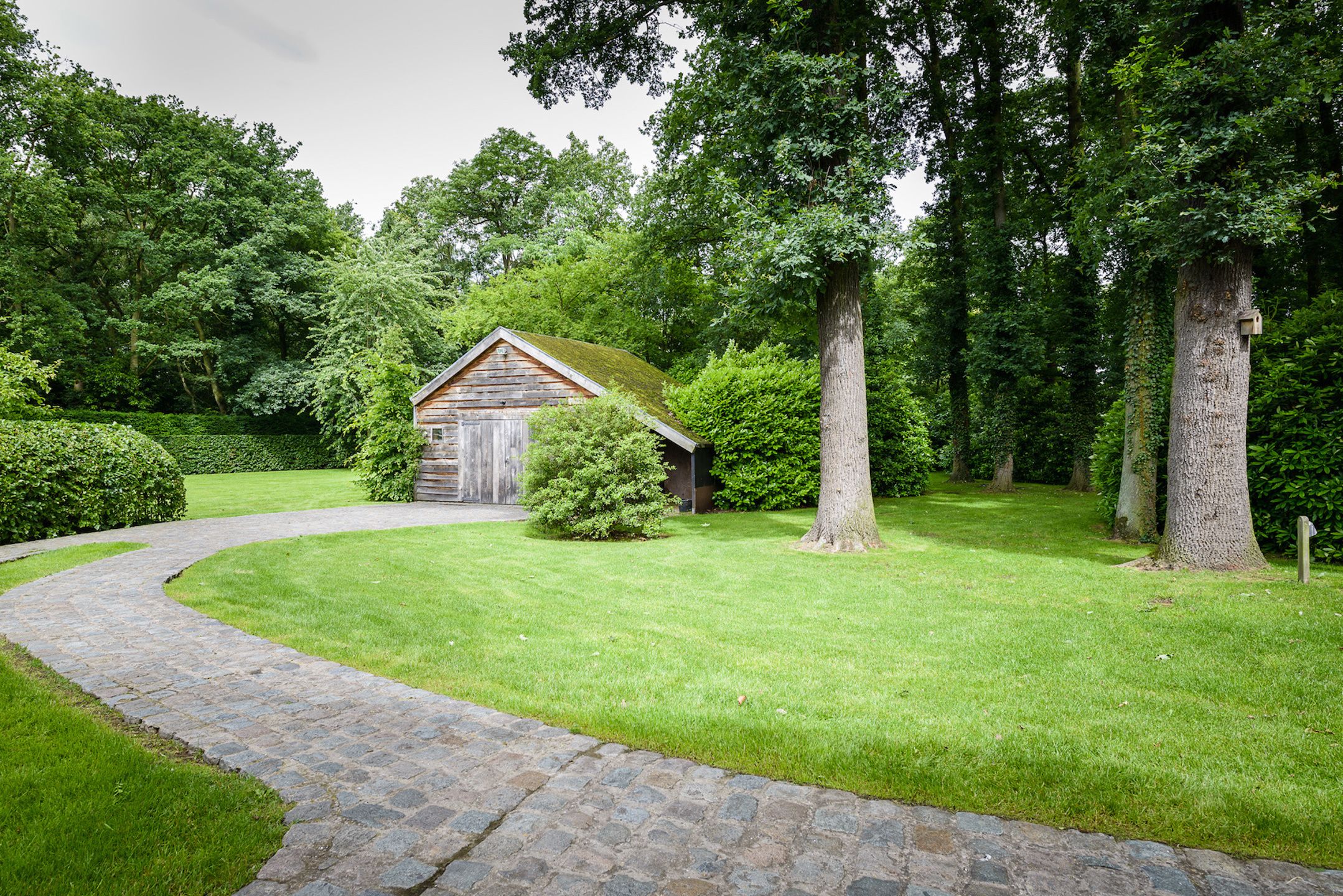 ANTWERPEN-BRASSCHAAT -  Statig landhuis met zwembad foto 14