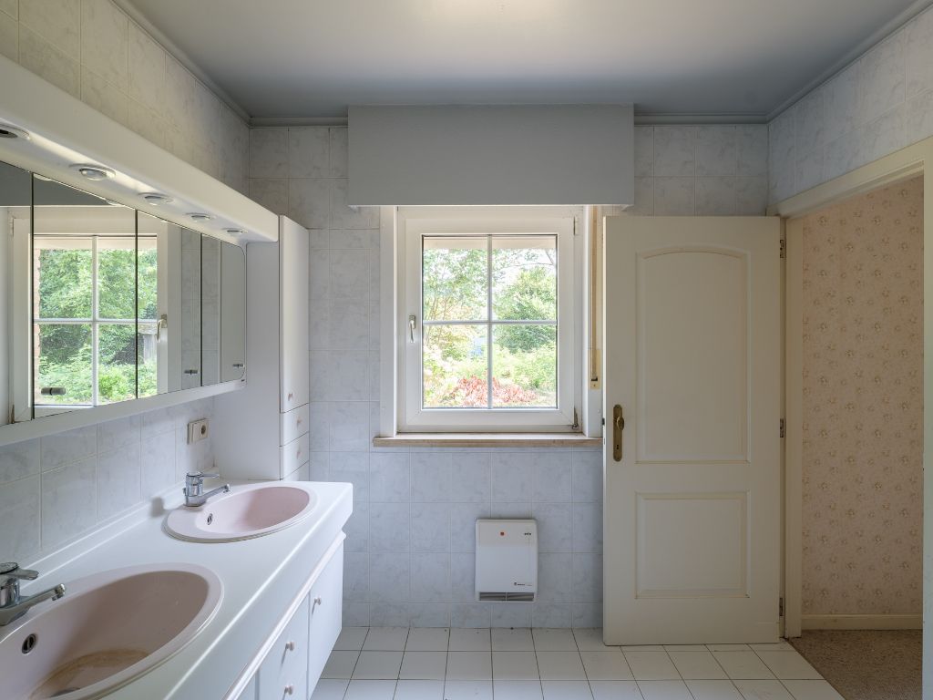 Vrijstaande woning op een gunstig perceel van 1.345 m² foto 10