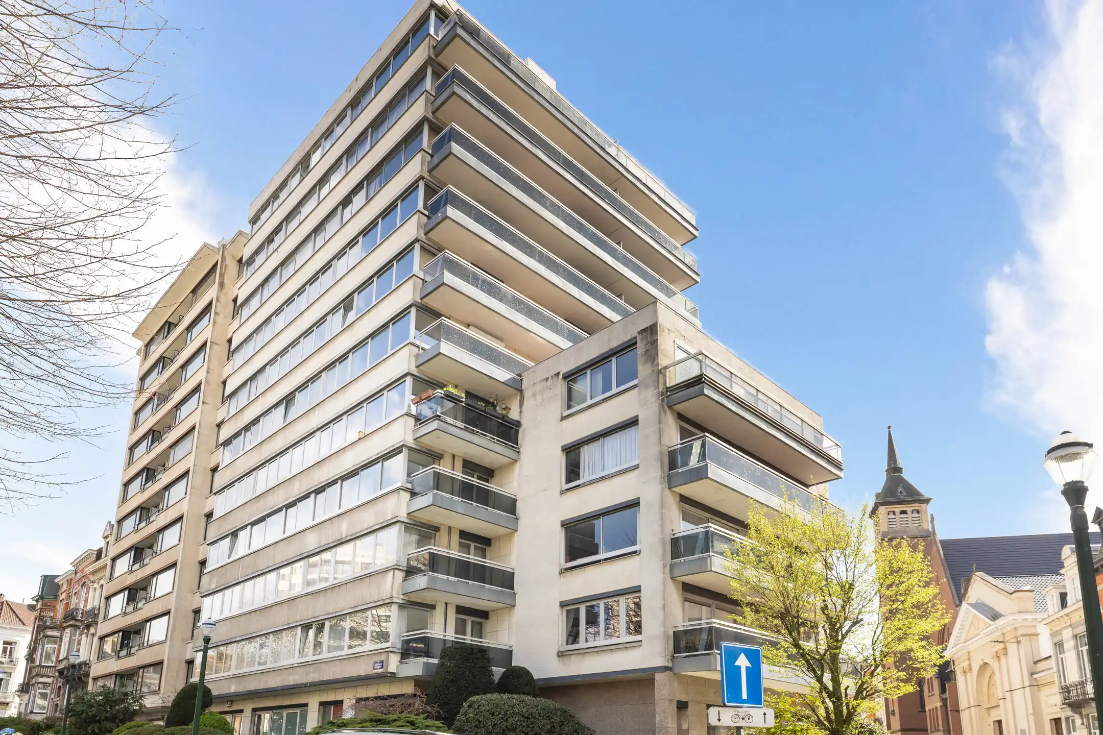 Europese wijk, lichtrijk 2-slaapkamerappartement foto 16