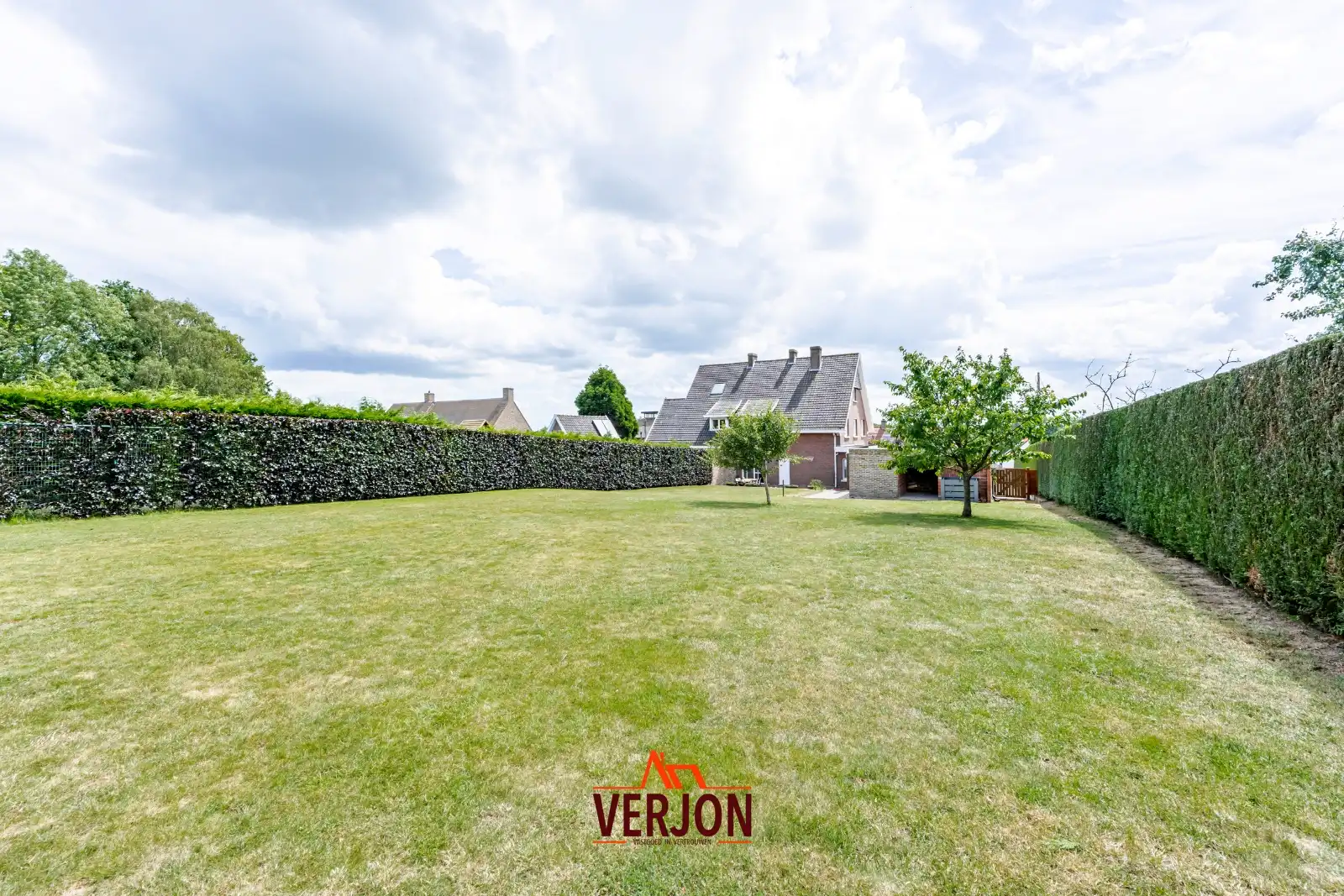 KIJKDAG 27/06/2026! Ruime gezinswoning op 1.863 m² met 4 slaapkamers en dubbele garage! foto 24