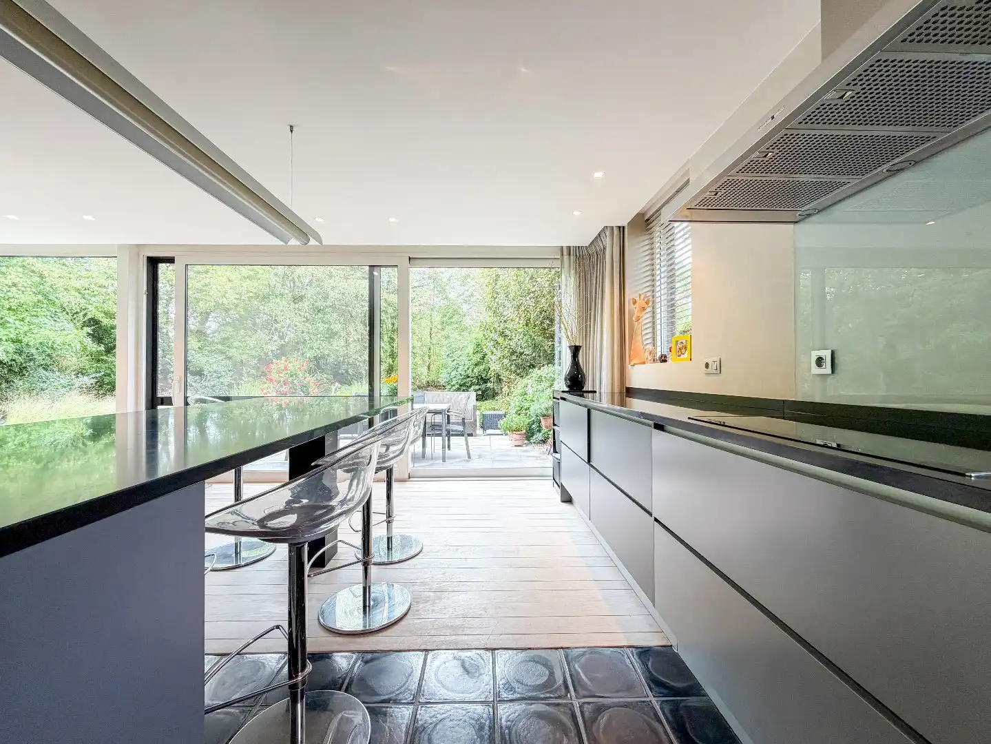 Ruime villa met prachtige tuin en hoogwaardige afwerking, perceel van 1891 m², rustig gelegen te Torhout foto 17