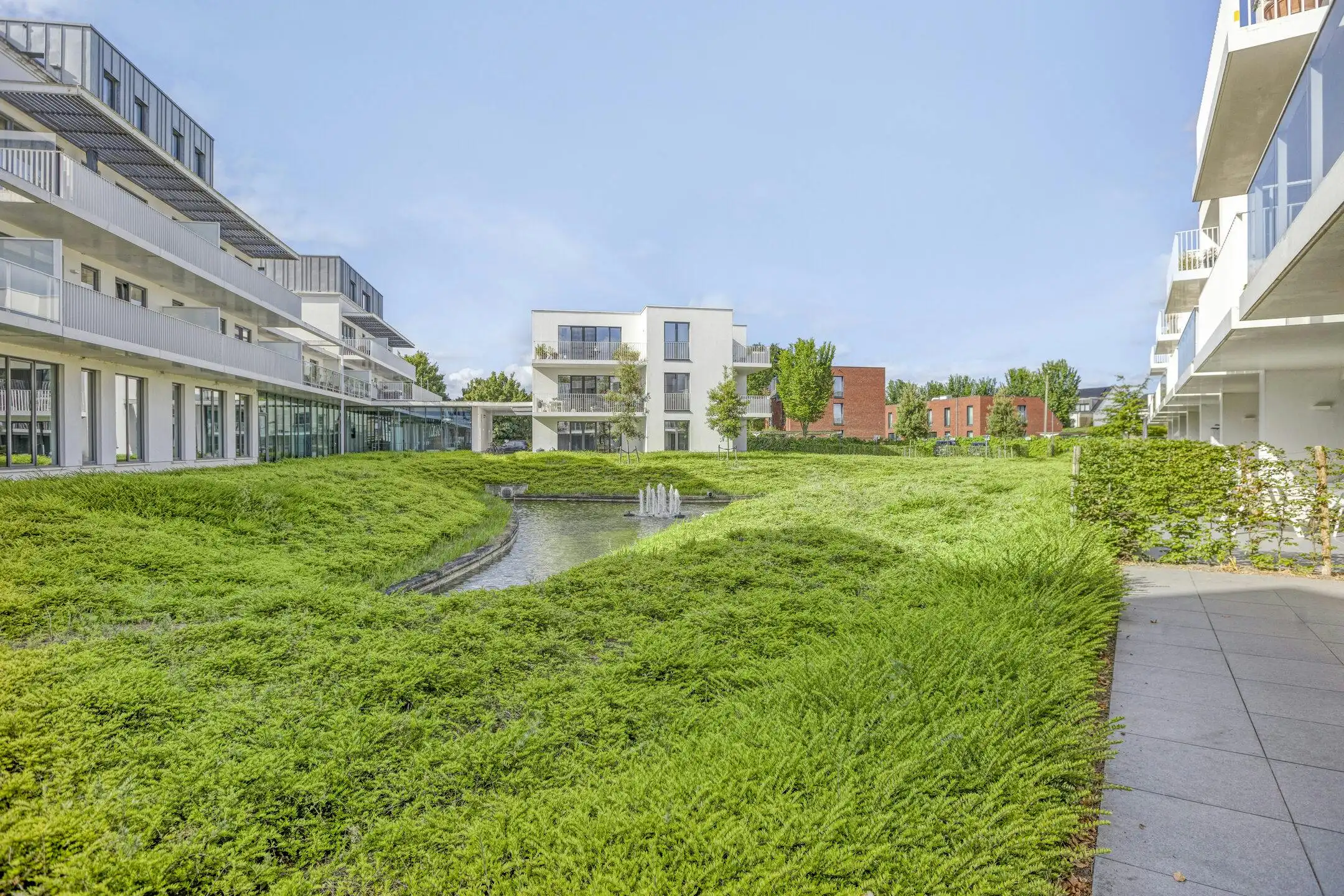 Appartement met staanplaats te koop in Sint-Michiels foto 11