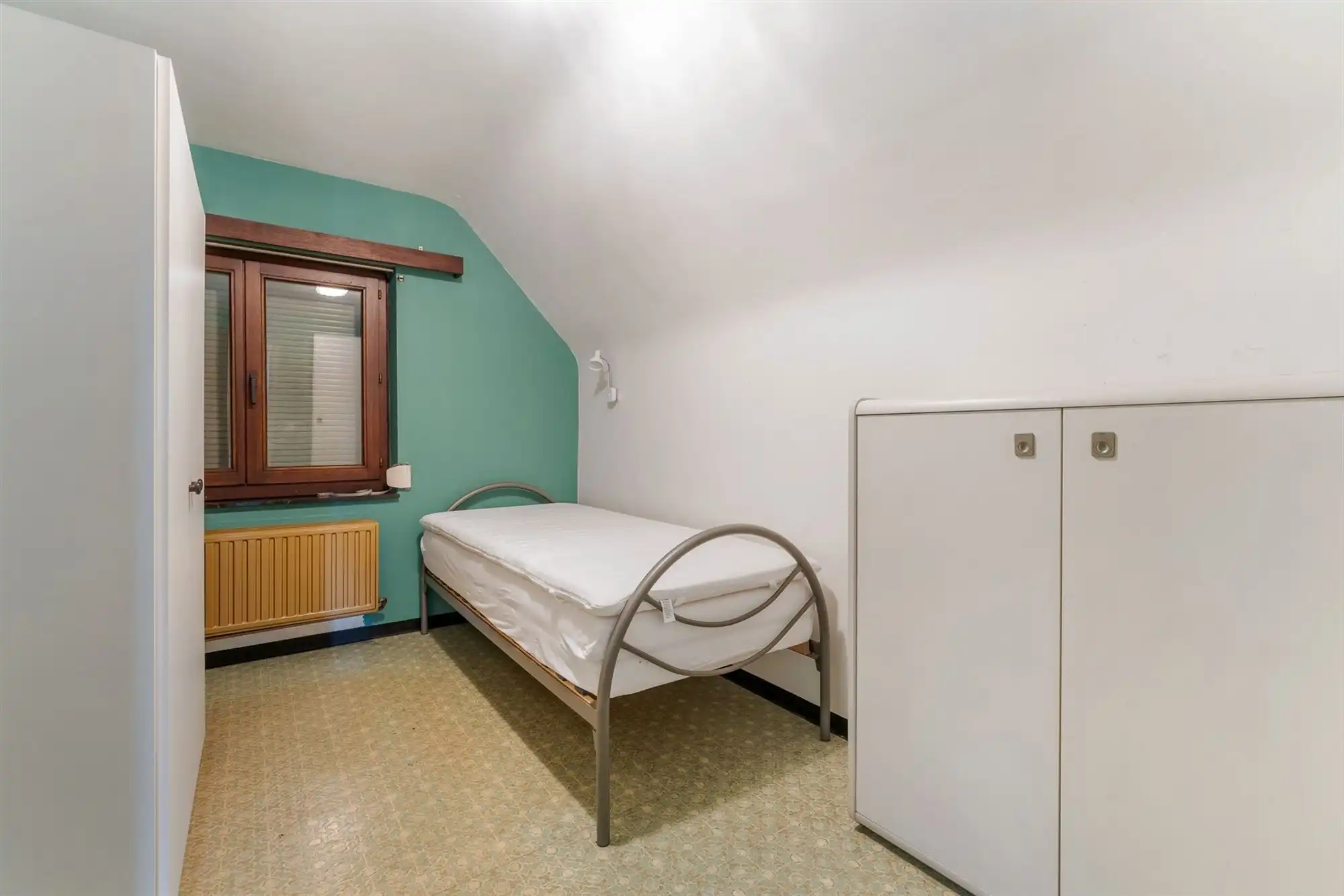 OP TE FRISSEN WONING MET 4 SLAAPKAMERS RUSTIG GELEGEN OP EEN PERCEEL VAN 7A41CA TE PAAL foto 22