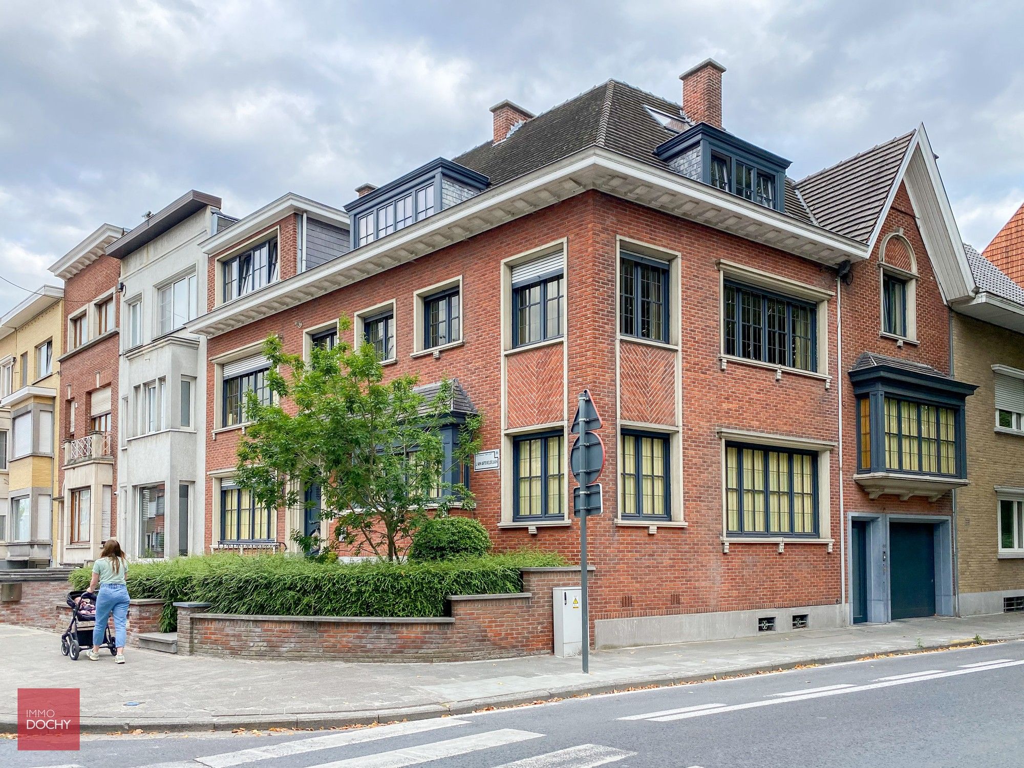 Karaktervol appartement met zicht op Groeningepark - Kortrijk foto 6