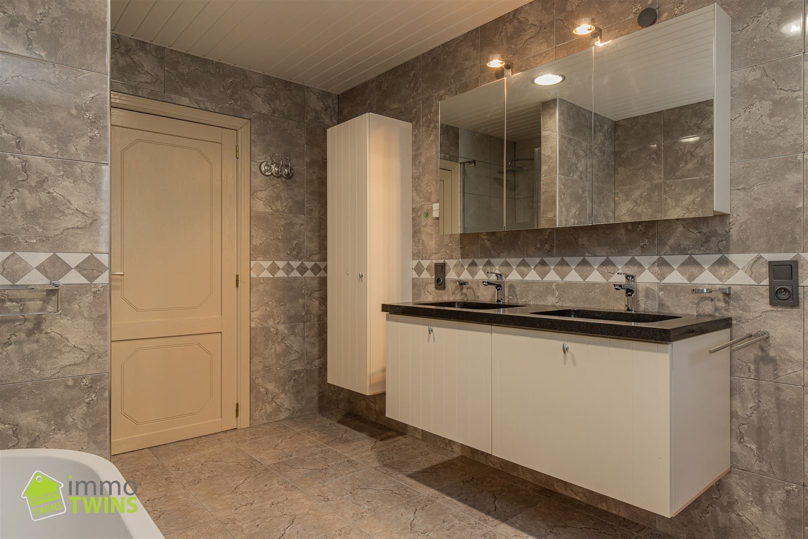Instapklare OB met 5 slpks, garage en tuin te Grembergen foto 11