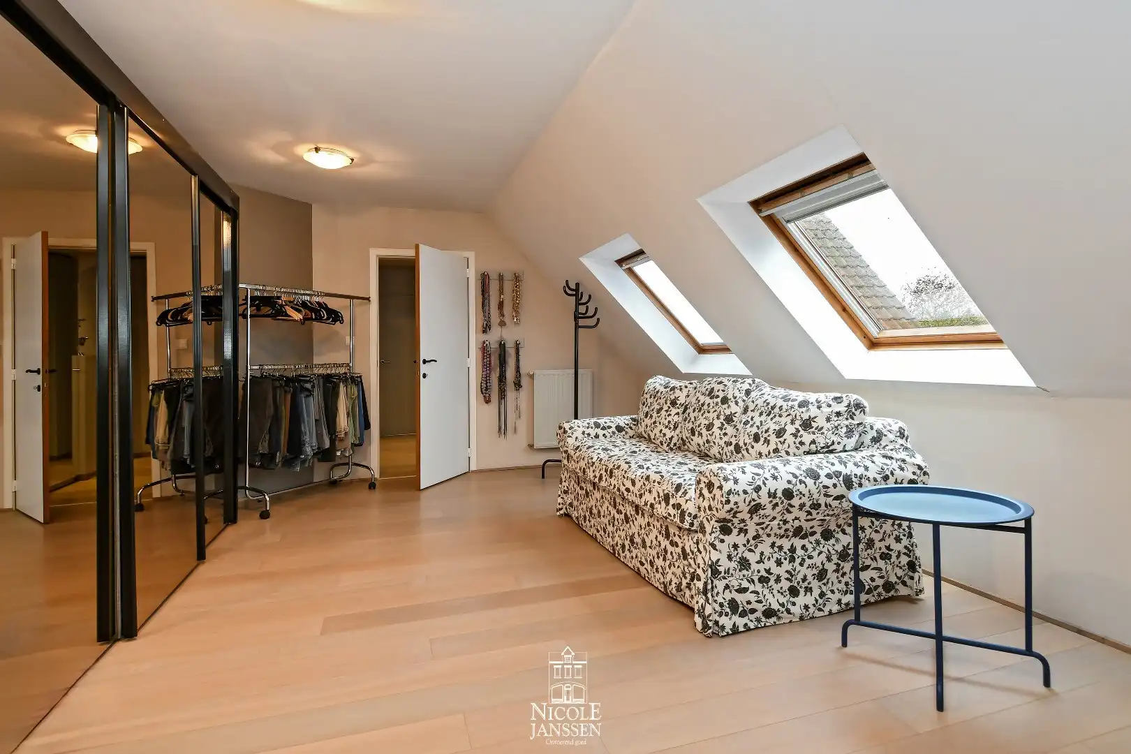 Ruime villa in landelijke stijl  foto 22