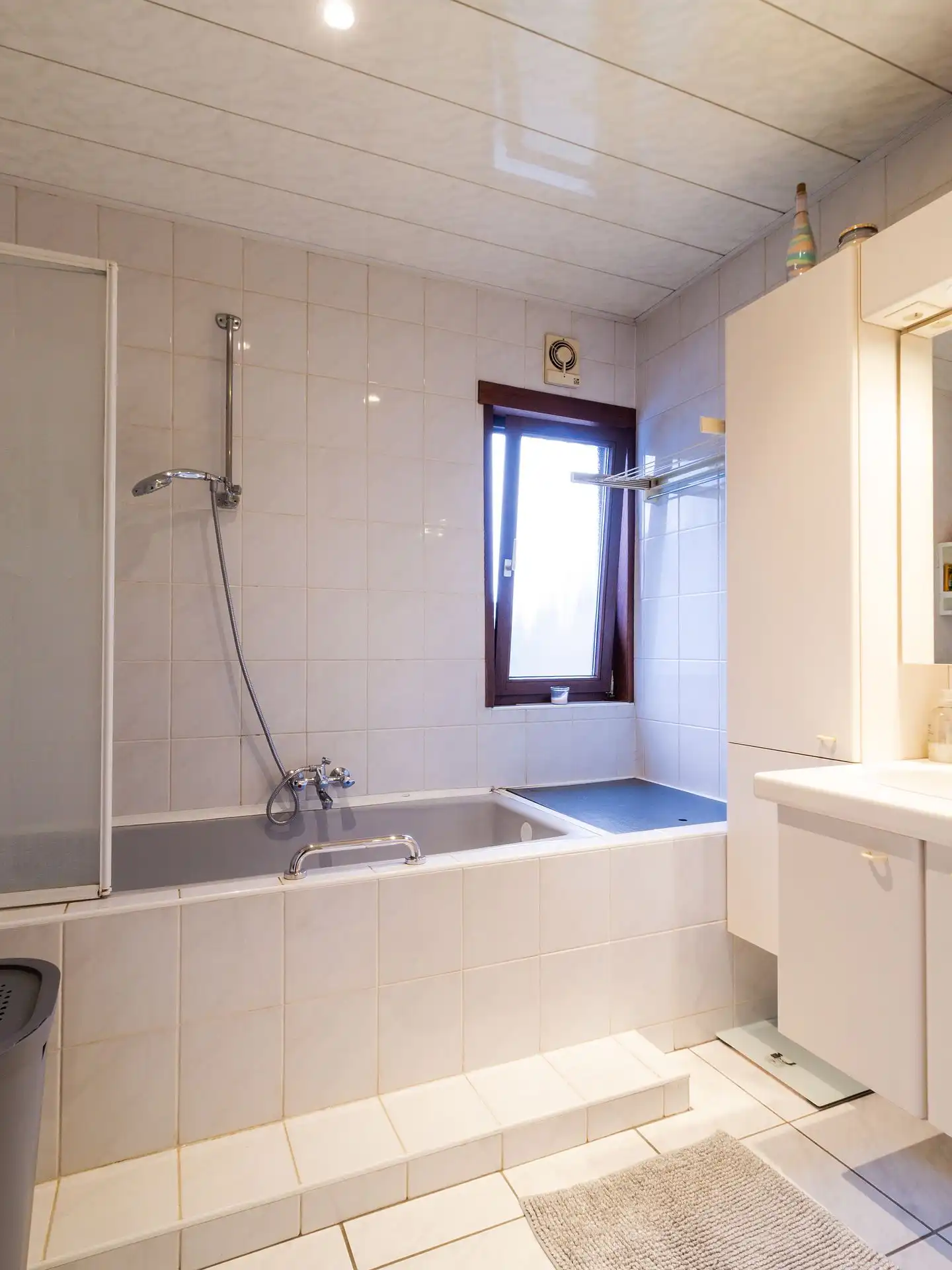 Gezellige woning met oprit en tuin op toplocatie in Schoten foto 8