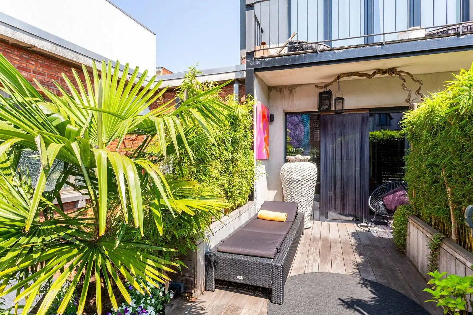 Hoogwaardig afgewerkt appartement met zonnig terras foto 2