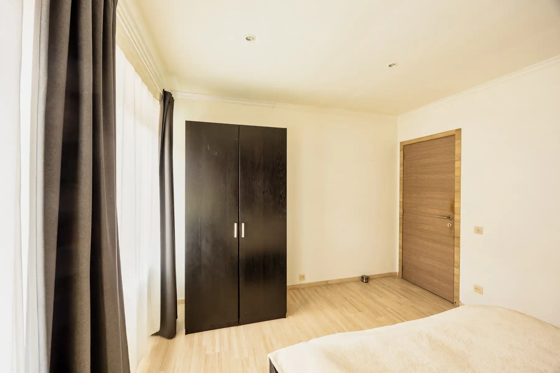Lichtrijke, gerenoveerde woning in Boom foto 18