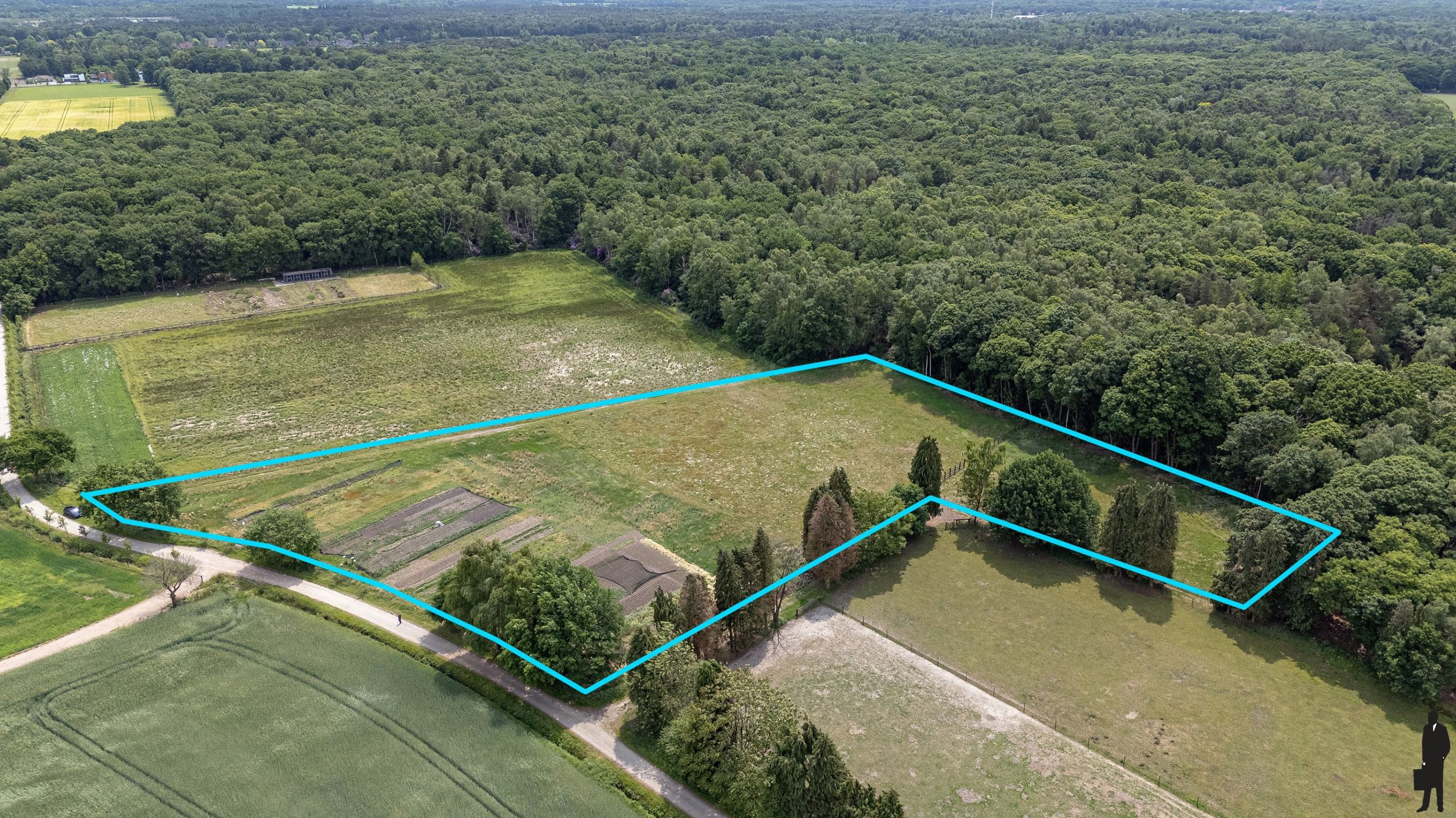 Weidegrond van ca. 16909 m² te Gooreind foto {{pictureIndex}}