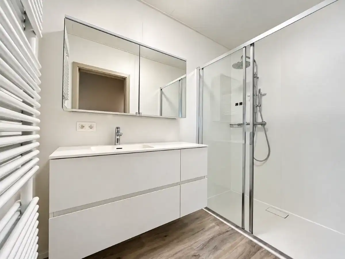 Ieper – Instapklaar appartement met groenzicht en 2 slaapkamers foto 11