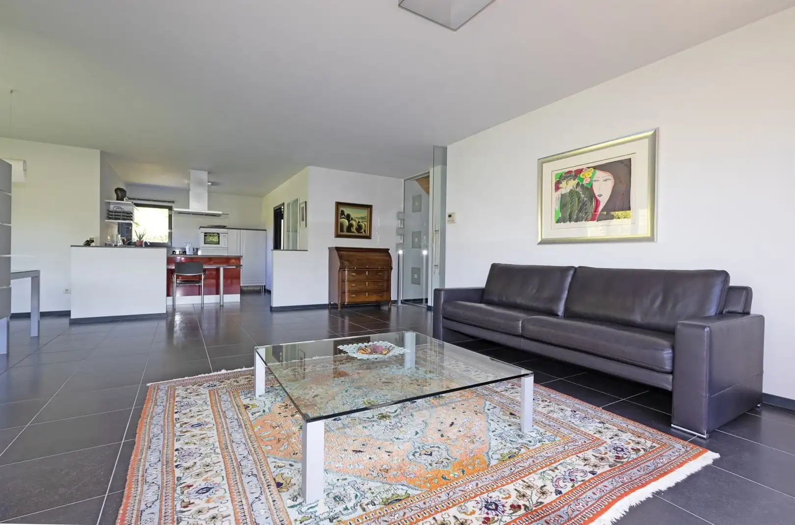 Goed onderhouden villa nabij het centrum foto 5