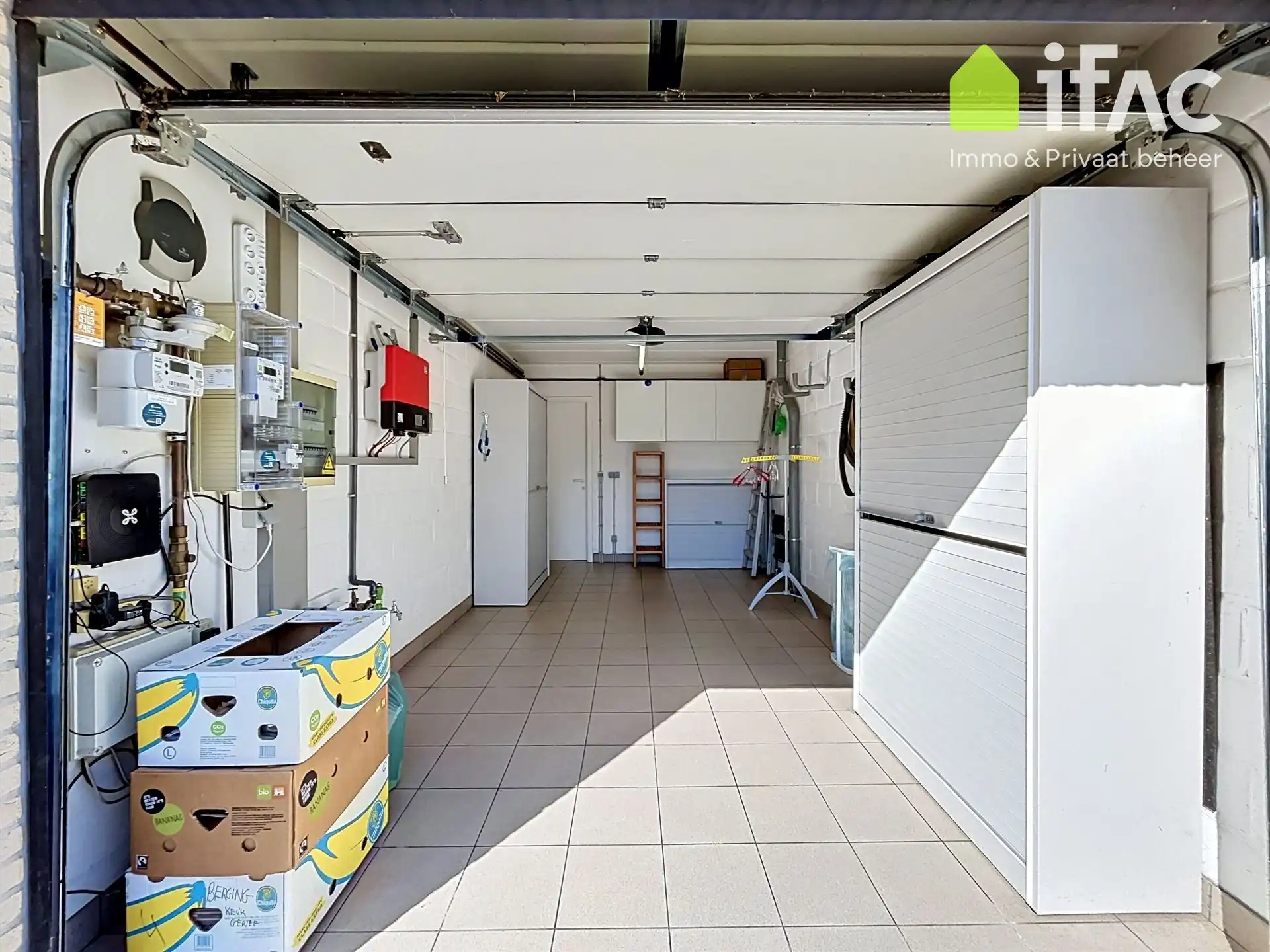 Rustig gelegen woning met 4 slaapkamers en mooie tuin foto 12