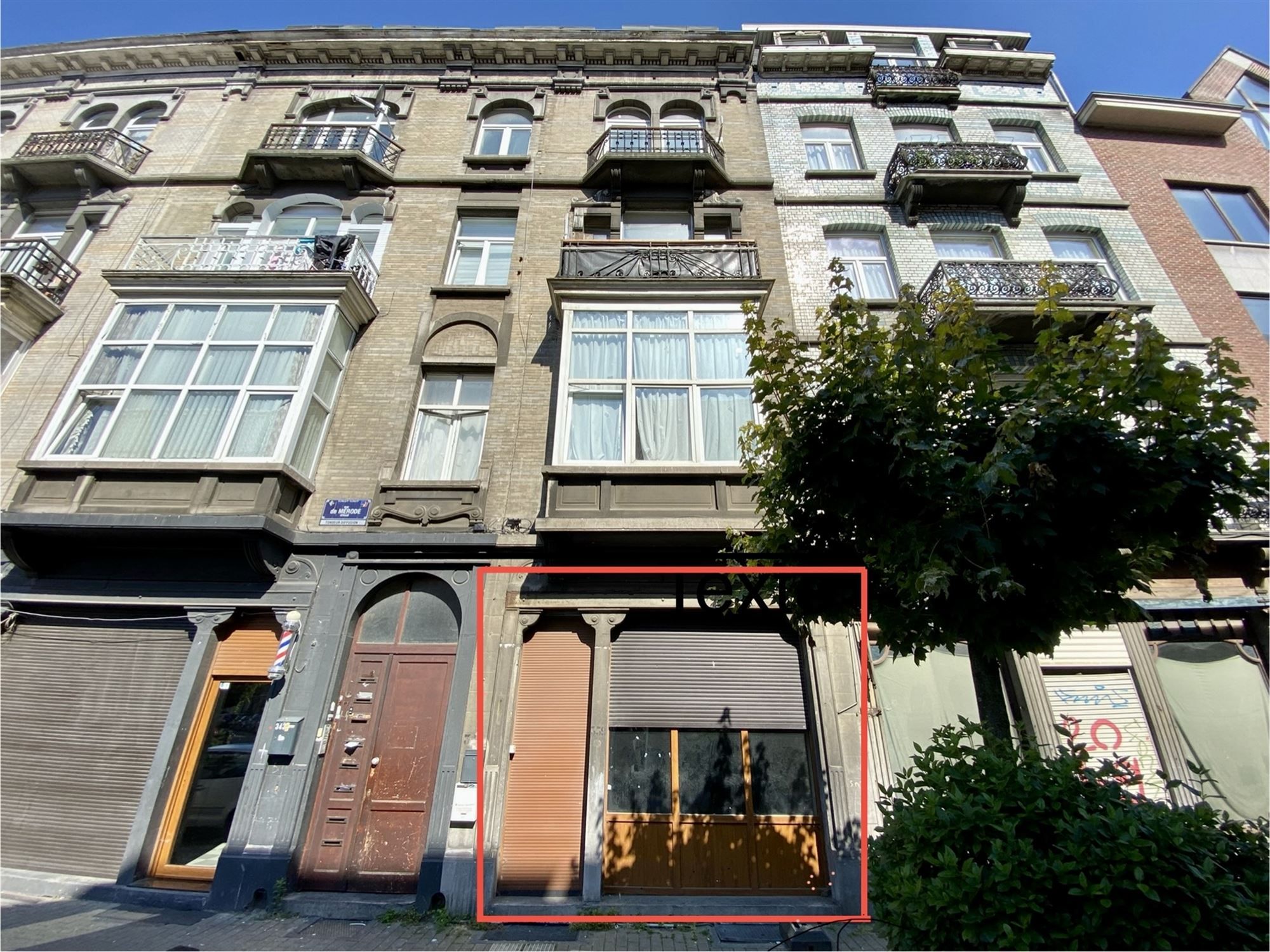 Commercieel pand van +/-100m² te koop in Vorst zonder kosten foto {{pictureIndex}}