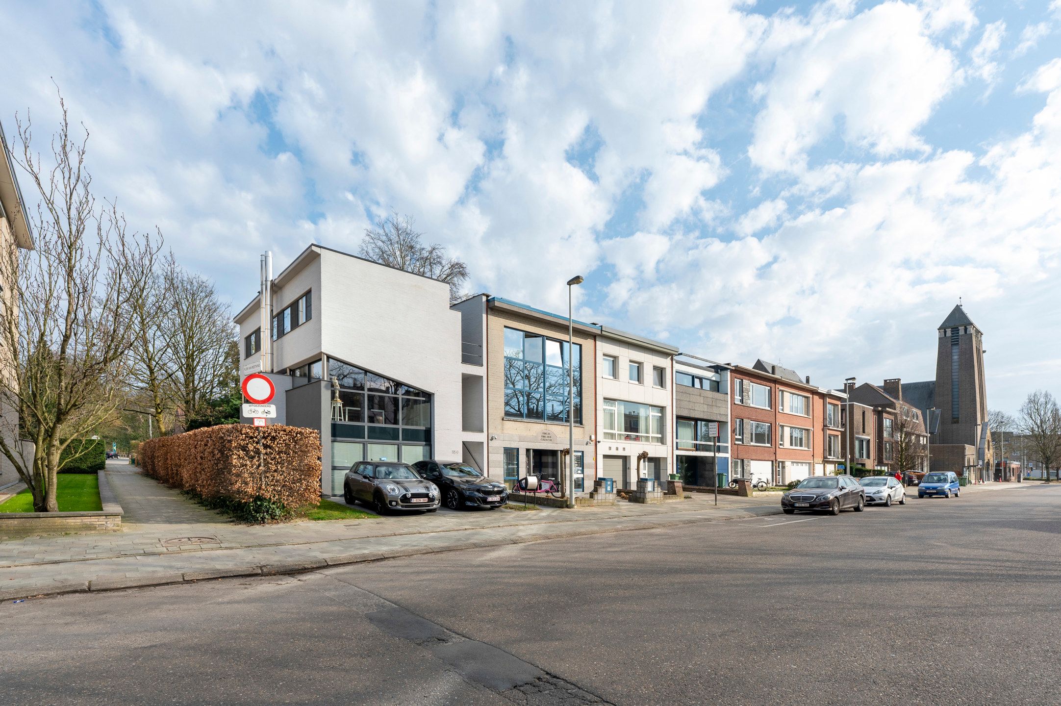 Architecturale woning met uitzonderlijke lichtinval. foto 22