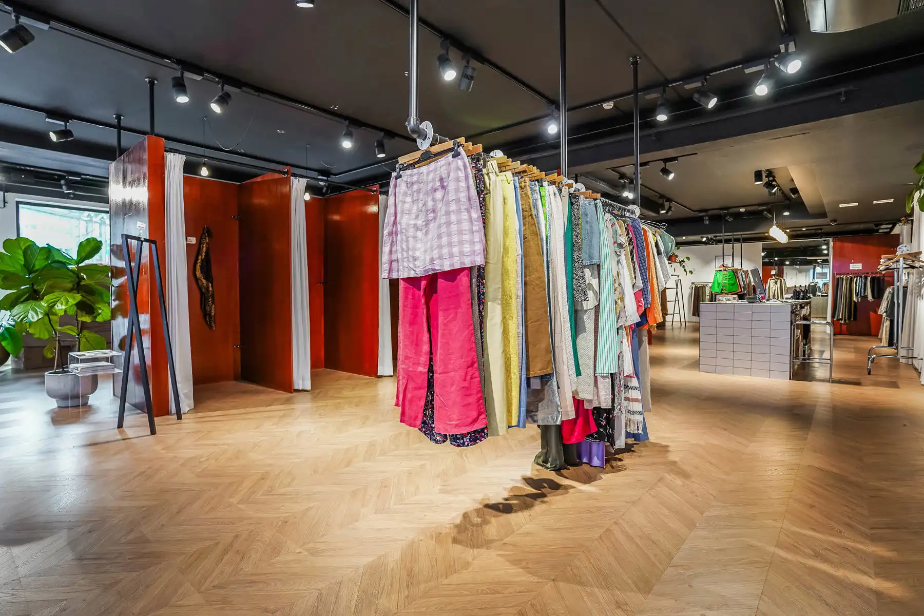 Zeer ruim en veelzijdig commercieel gelijkvloers op topligging in Wolvertem foto 11