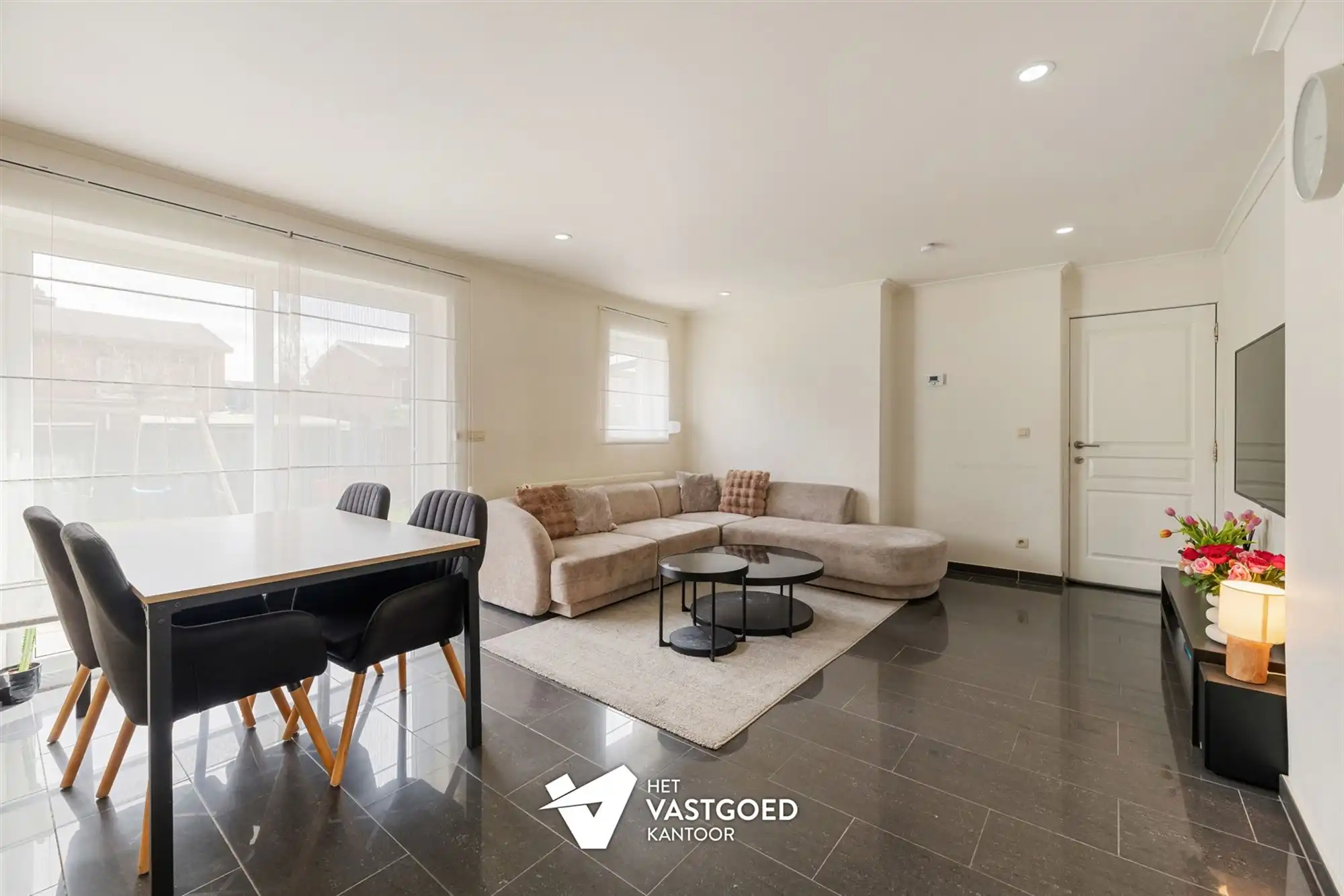 GERENOVEERDE WONING MET 3 SLAAPKAMERS EN GEZELLIGE STADSTUIN IN HEUSDEN CENTRUM foto 4