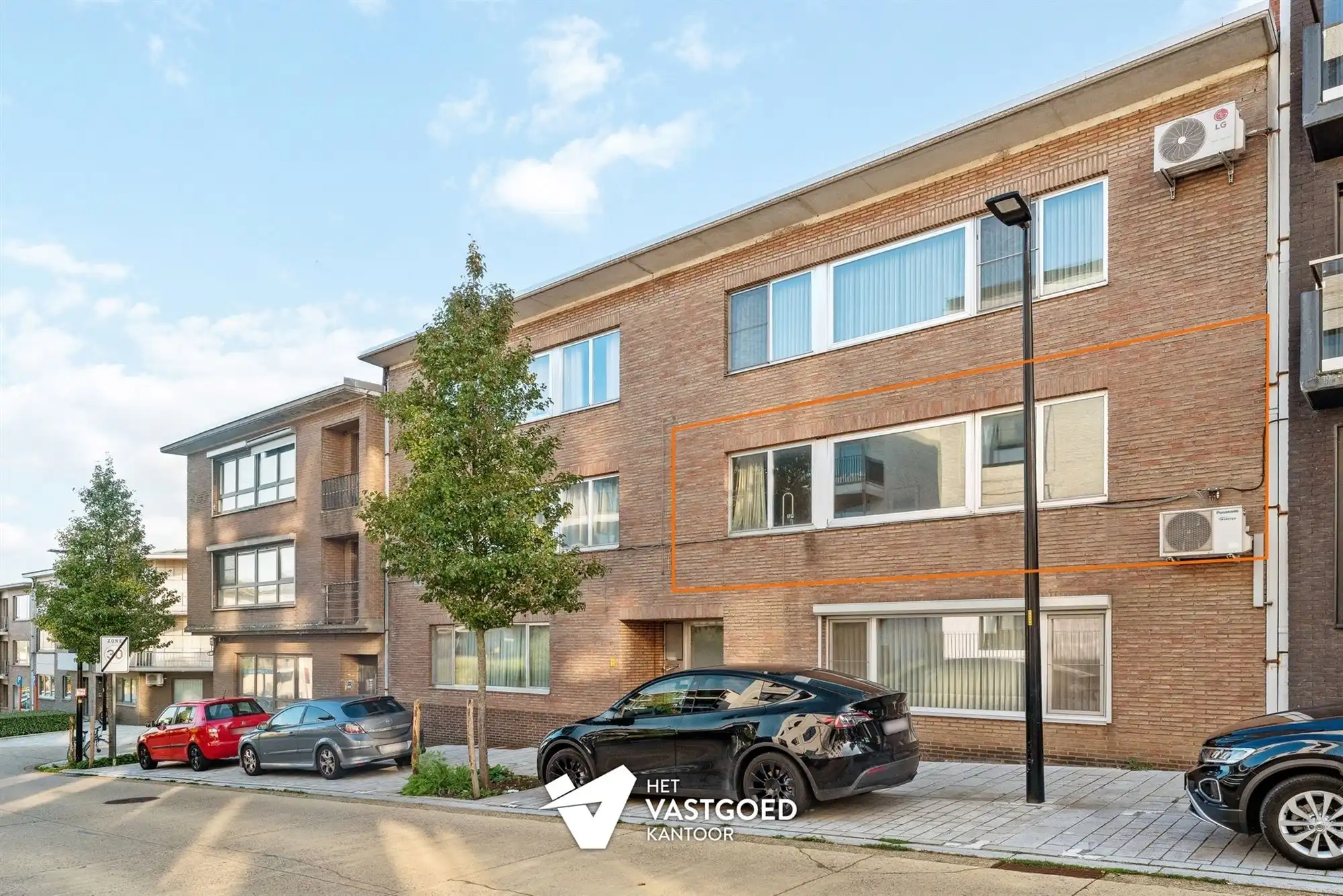 RUIM 2 SLAAPKAMER APPARTEMENT MET 2 SLAAPKAMERS IN HARTJE BERINGEN CENTRUM foto 12
