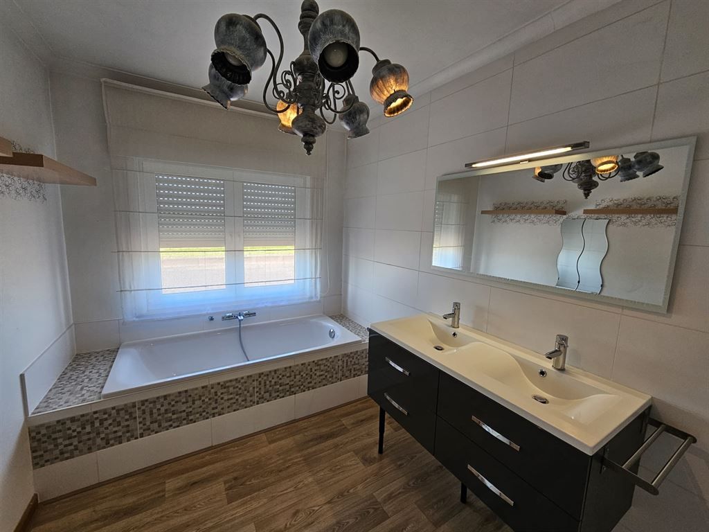 huis met prachtig uitzicht foto 14