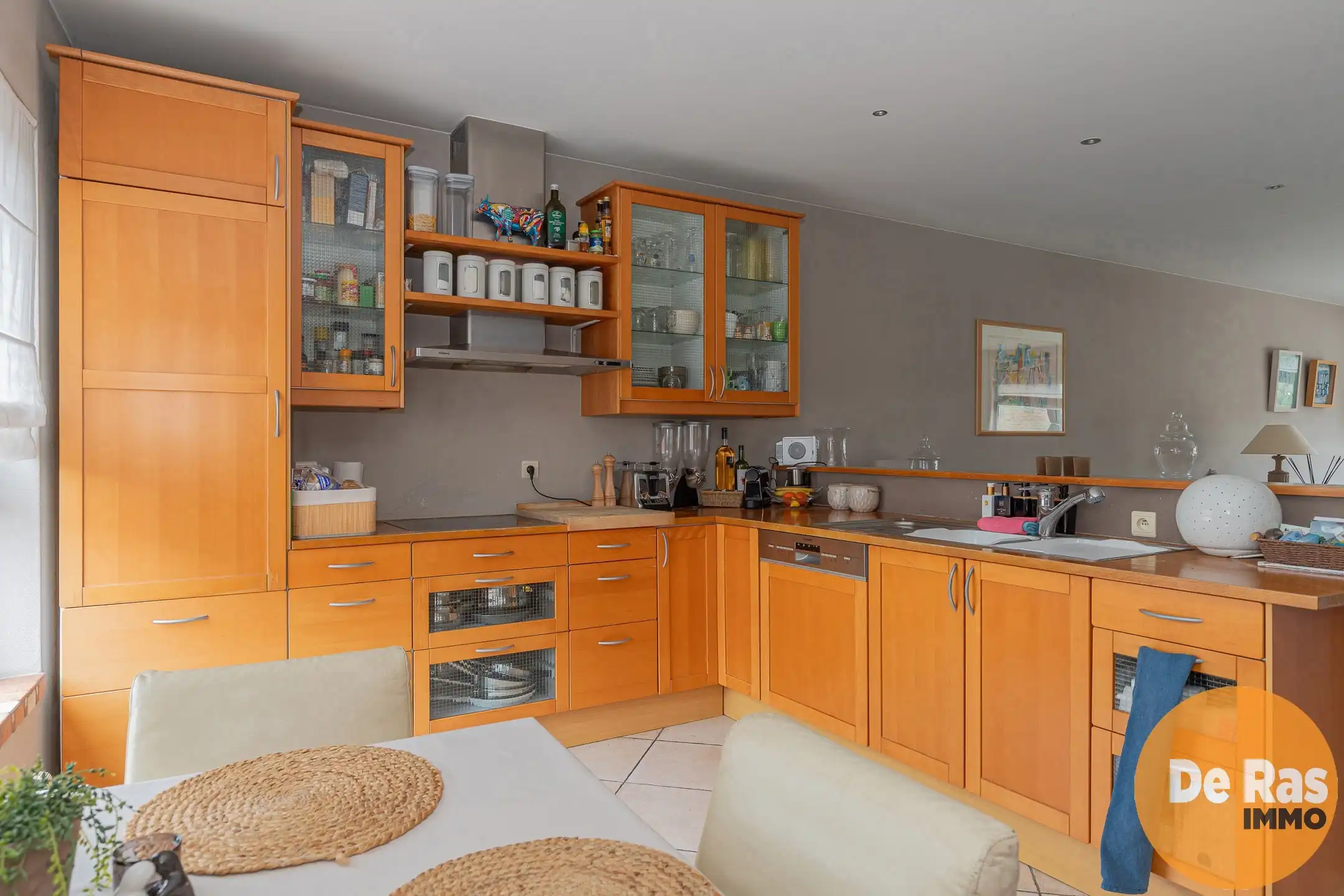 DENDERHOUTEM - Bel - etage met 3 slpk, tuin en ruime garage foto 3