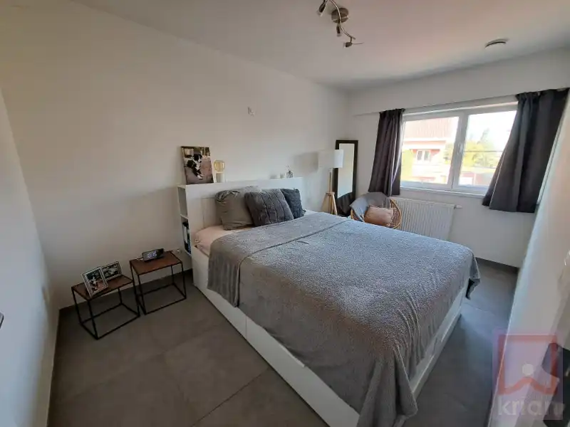 Instapklaar, 2-slpk appartement met terras en carport in het centrum van Geel foto 11