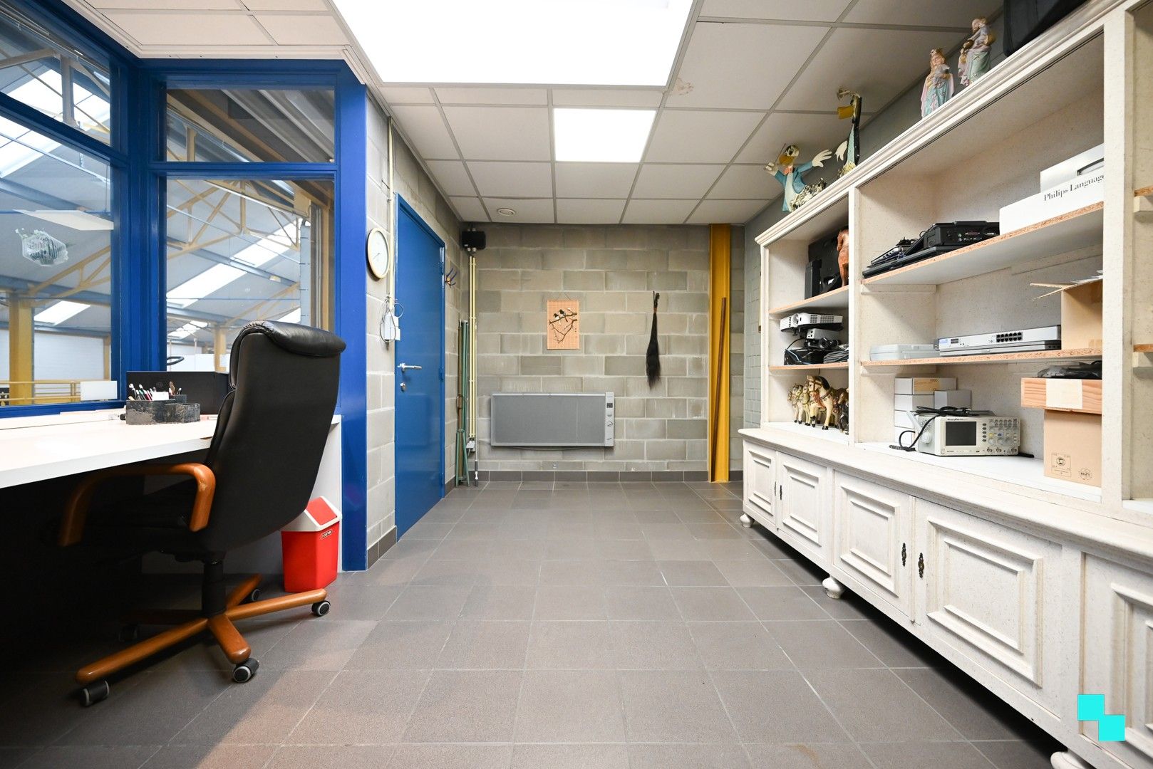 Magazijn van ca. 272 m² in het centrum van Izegem foto 10