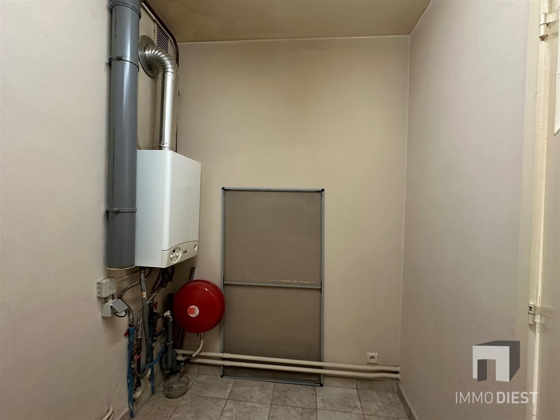 Appartement met 2 slaapkamers nabij centrum Diest foto 10