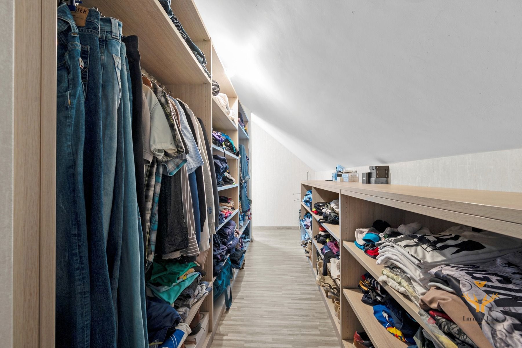 Instapklare woning met moderne afwerking en tuin foto 12