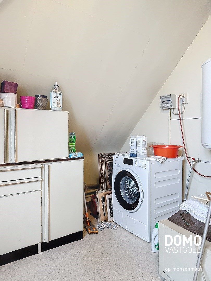 RUIME GEZINSWONING MET TUIN EN GARAGE TE KERMT  foto 18