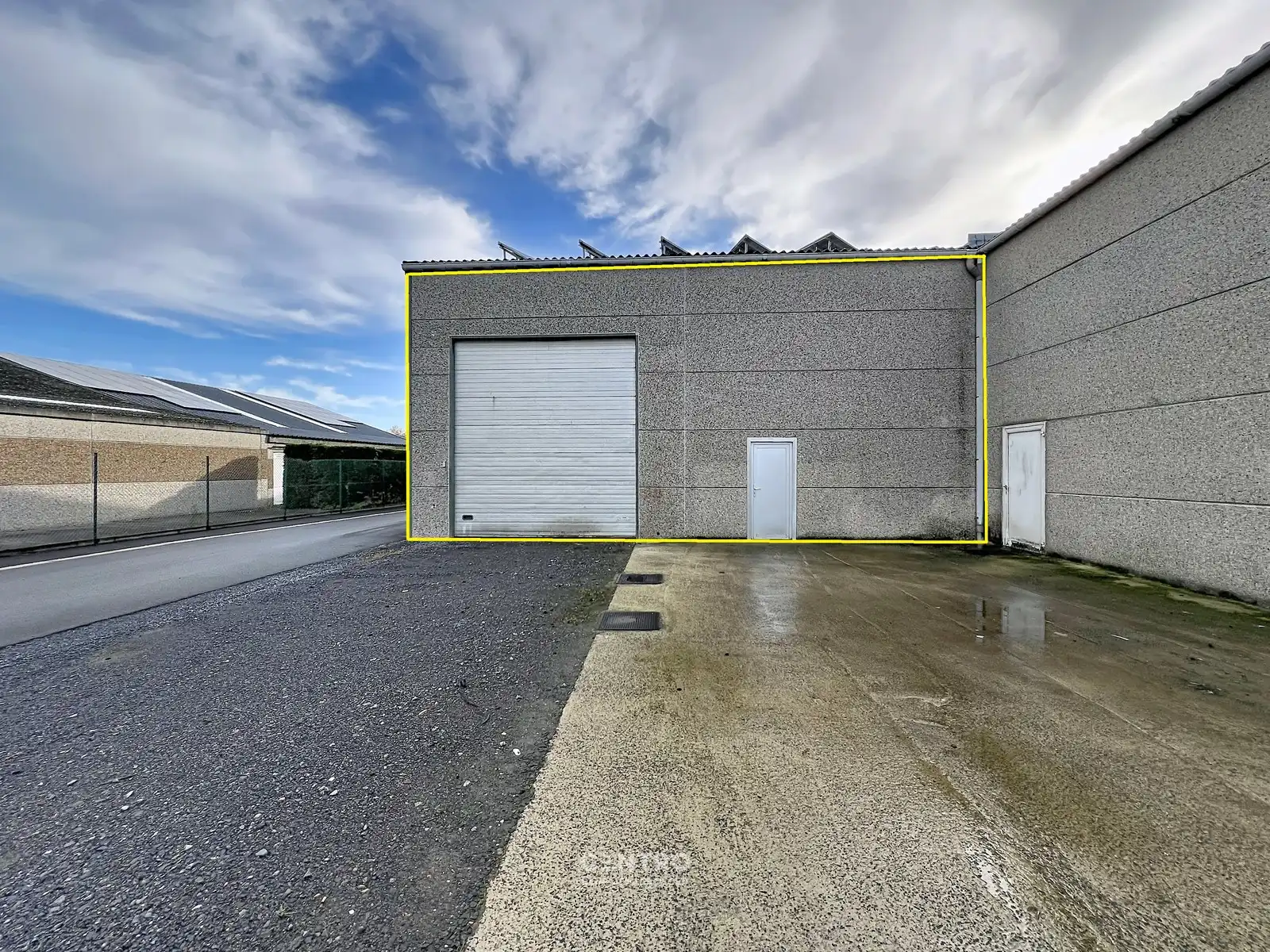 Multifunctioneel bedrijfsgebouw op een perceel van 10.321 m² te Kuurne! foto 5