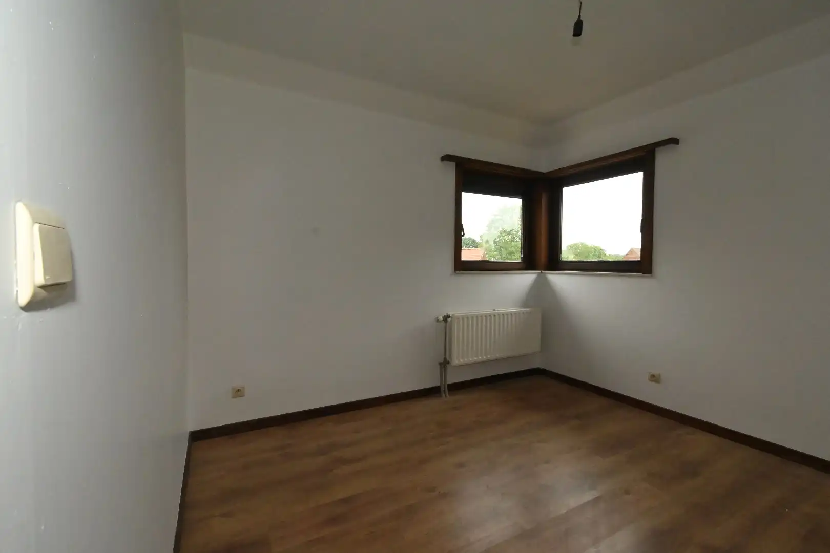 Ruime halfopen woning met parkeerplaats en tuin  foto 24