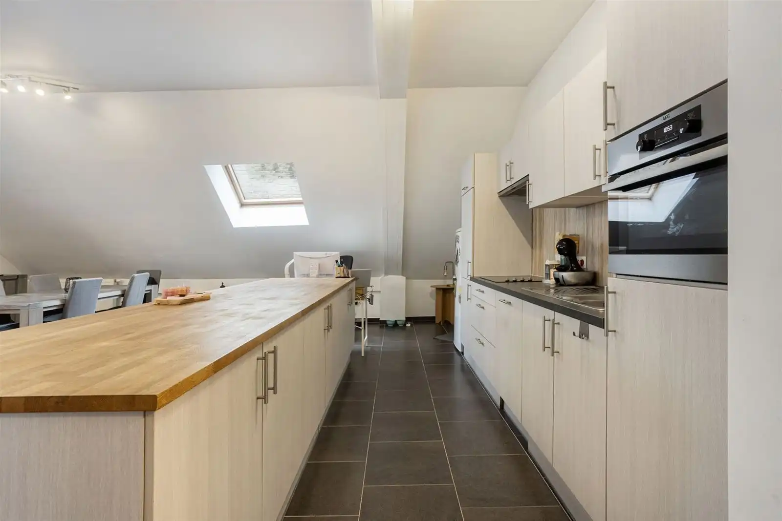 Ruim appartement met 2 slaapkamers te koop foto 11