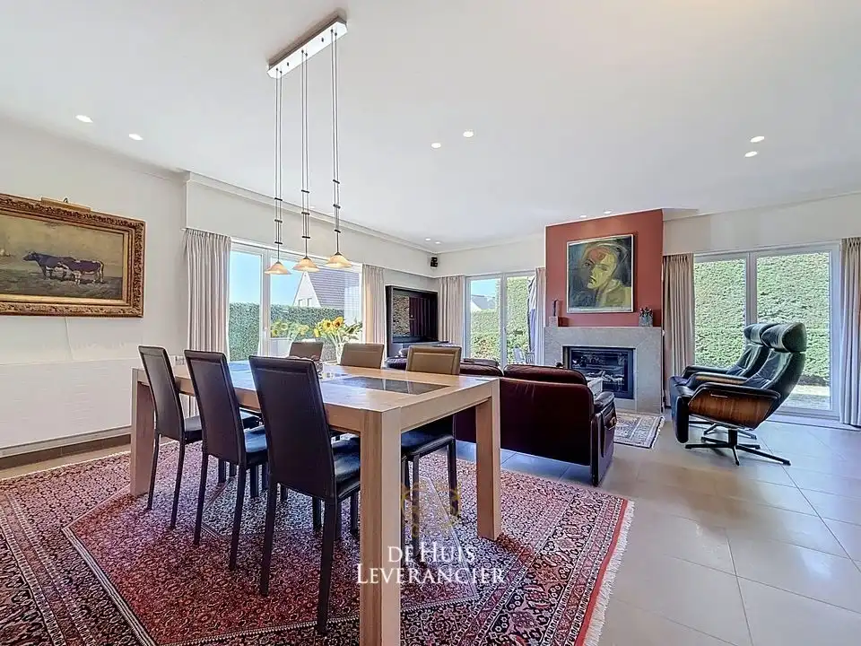 Kom levenslang genieten aan zee in deze instapklare gelijkvloerse villa op uitzonderlijke toplocatie in Oostduinkerke! foto 11